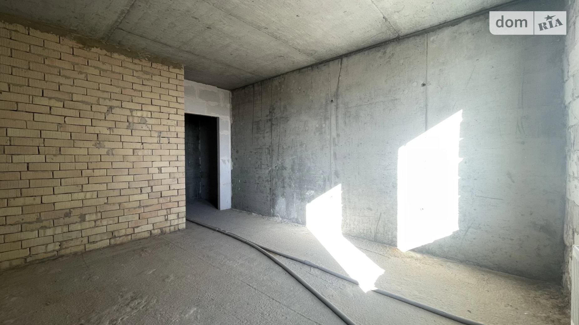 Продается 2-комнатная квартира 74 кв. м в Черноморске, ул. Парусная - фото 4