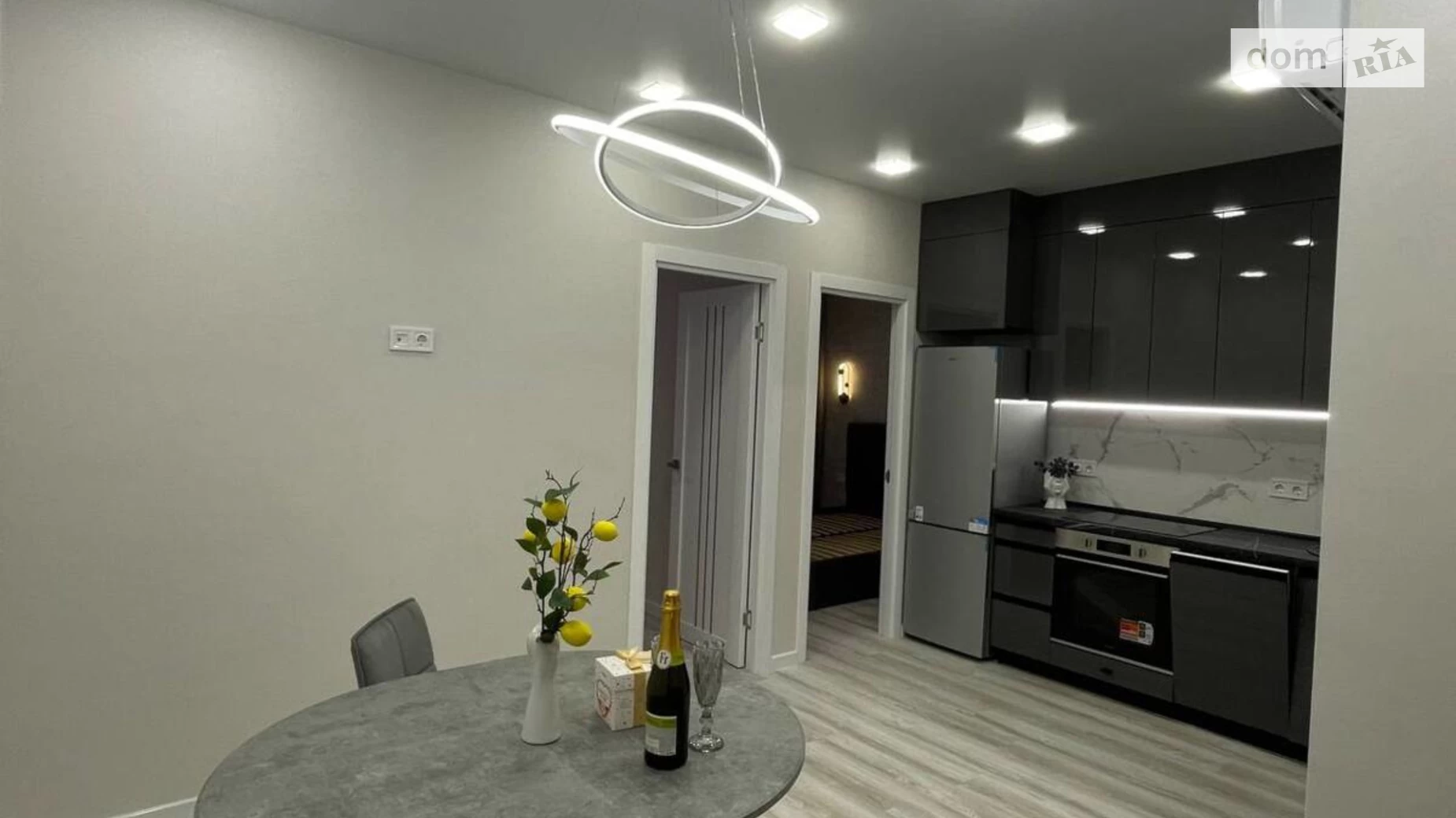 Продается 2-комнатная квартира 43 кв. м в Лиманке, ул. Жемчужная, 8 - фото 3