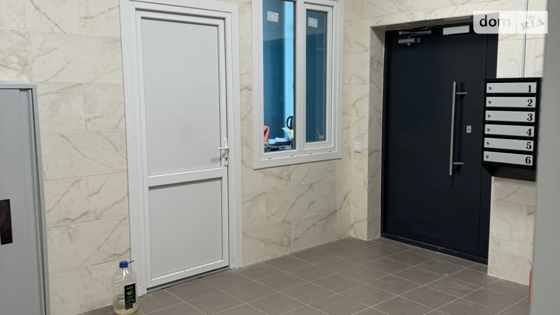 Продается 1-комнатная квартира 37.5 кв. м в Борисполе, ул. Головатого, 64 - фото 2