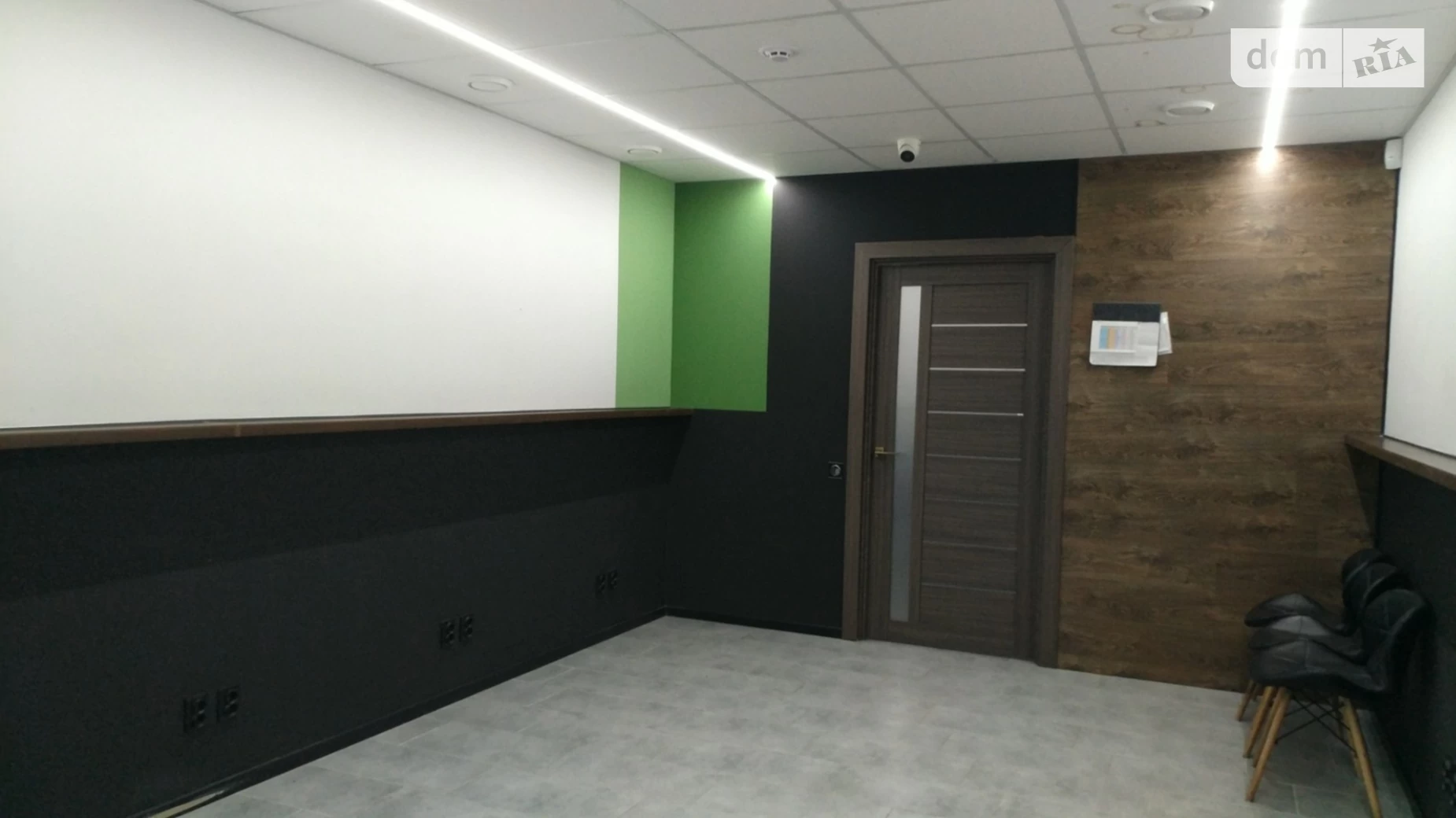 Здається в оренду офіс 21 кв. м в бізнес-центрі, цена: 6500 грн - фото 3