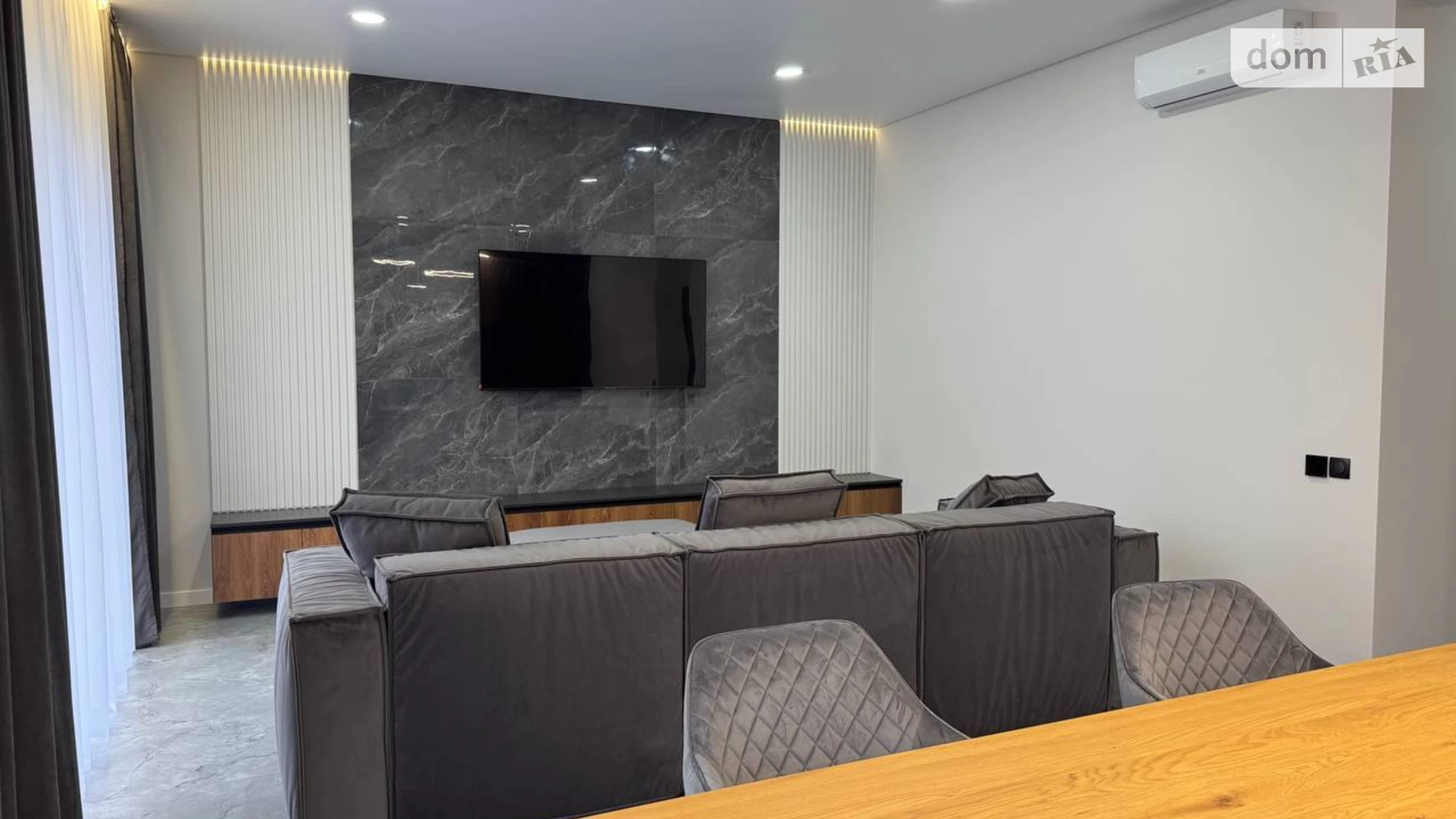 Продается дом на 2 этажа 145 кв. м с камином, цена: 225000 $ - фото 4