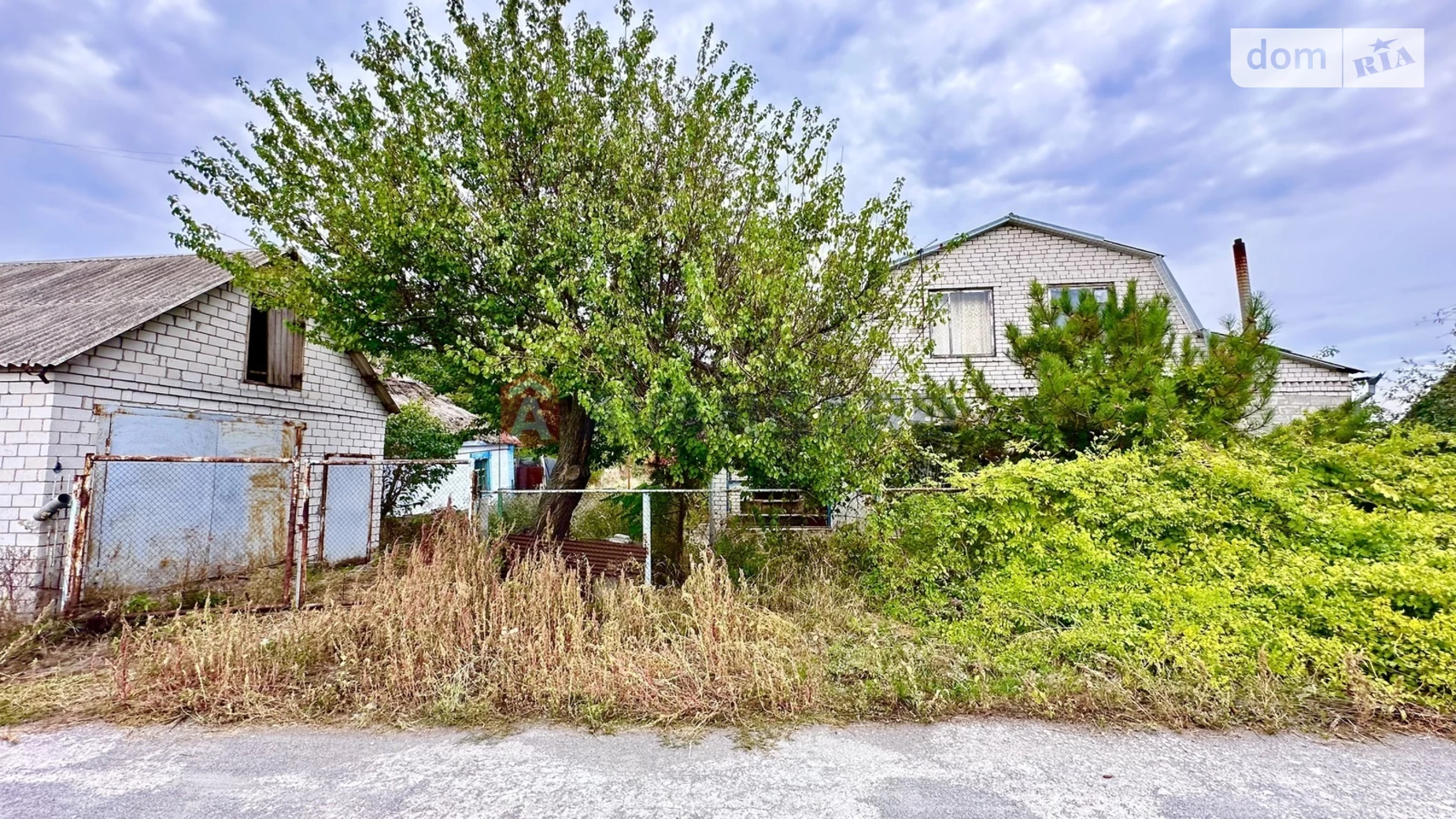 Продается дом на 2 этажа 132 кв. м с верандой, цена: 32000 $ - фото 2