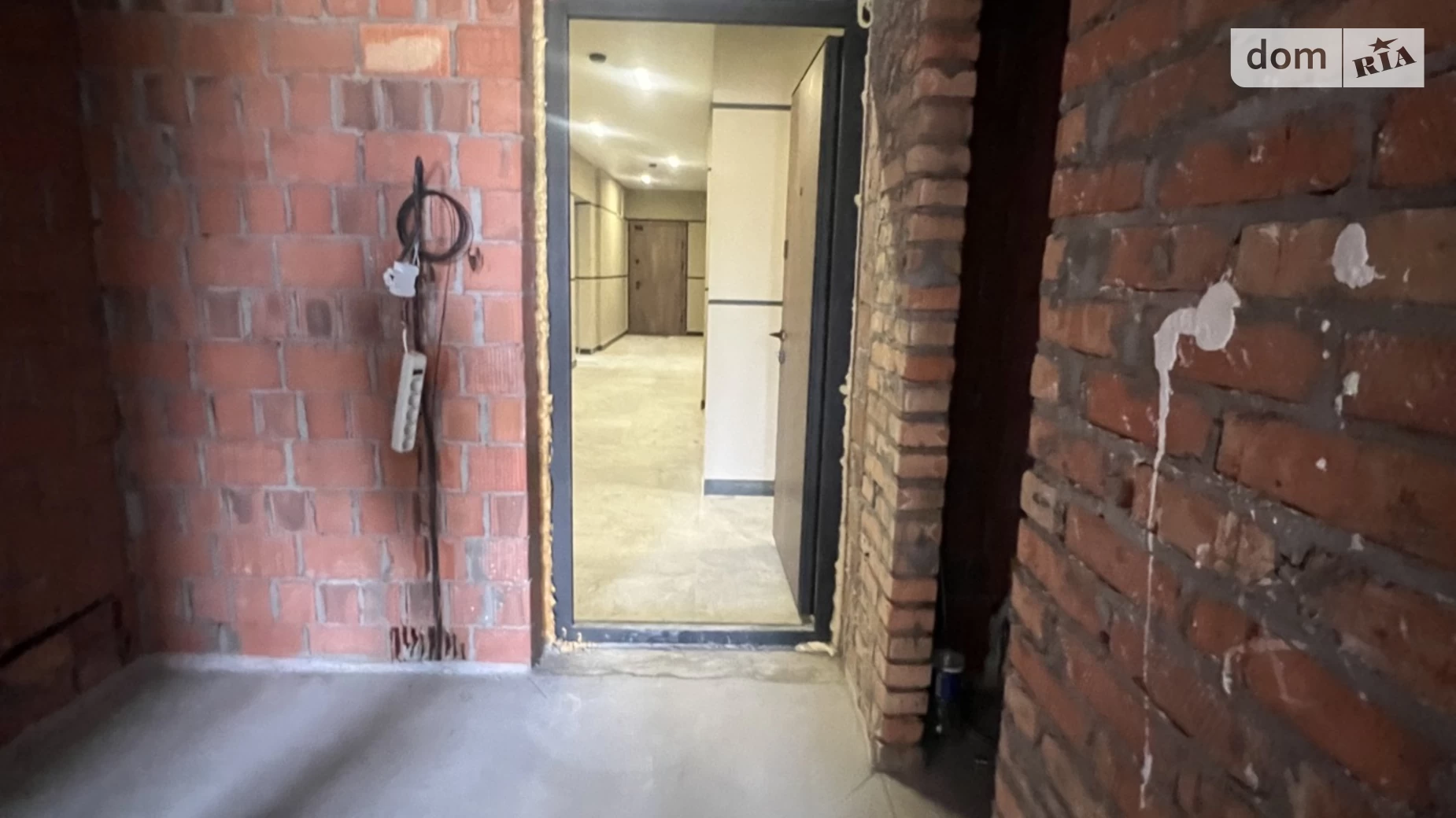 Продается 1-комнатная квартира 38 кв. м в Ирпене, ул. Университетская(Карла Маркса), 1Л - фото 2