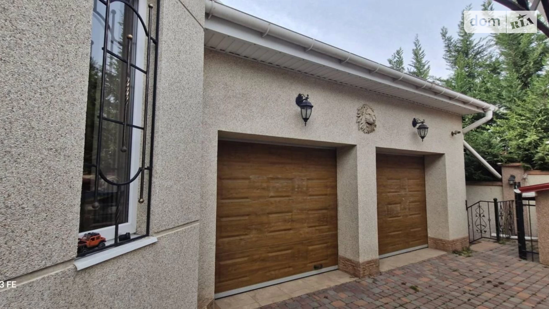 Продается дом на 2 этажа 594.8 кв. м с террасой, цена: 270000 $ - фото 2