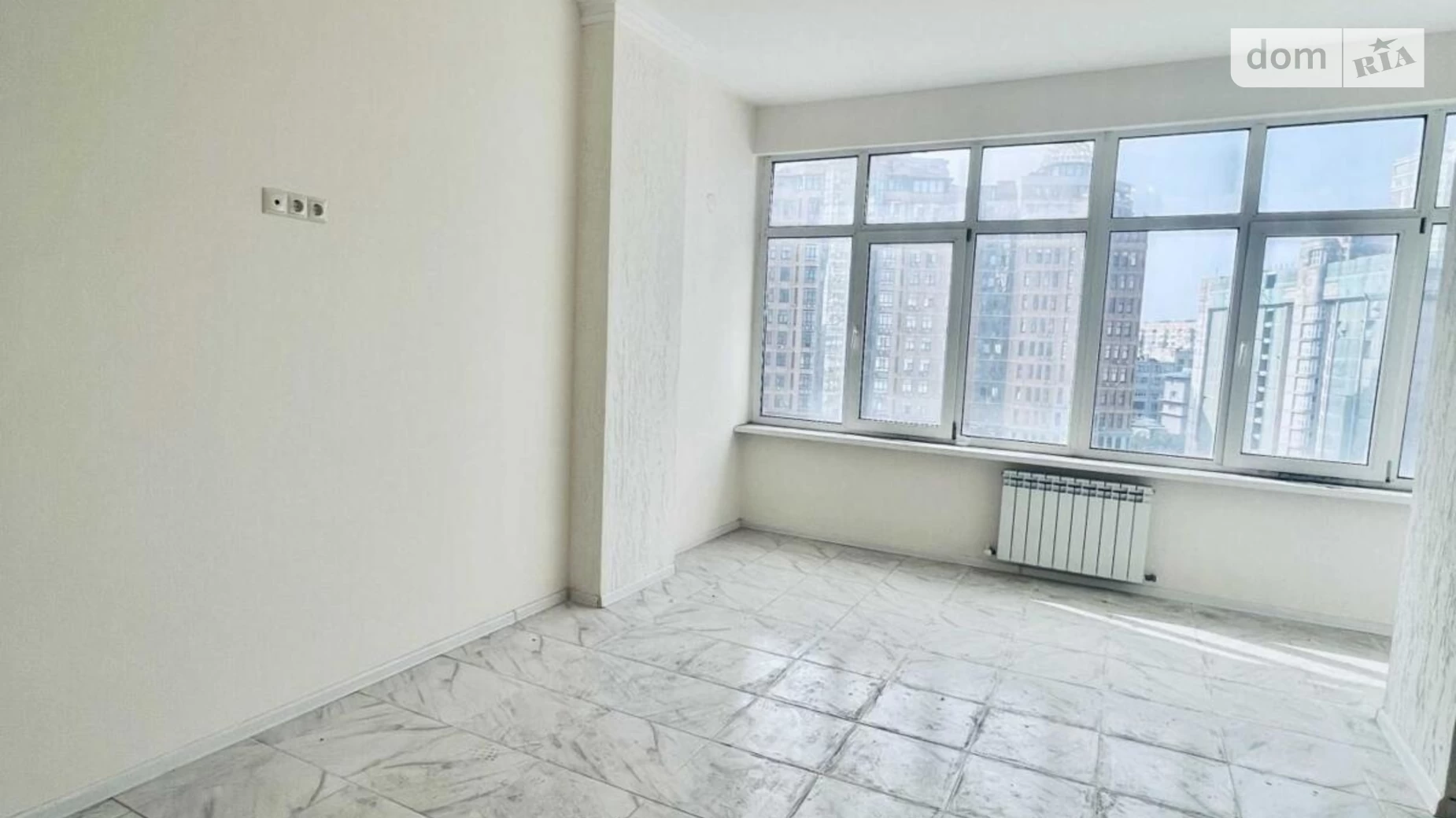 Продается 1-комнатная квартира 52 кв. м в Одессе, ул. Генуэзская, 5 - фото 2