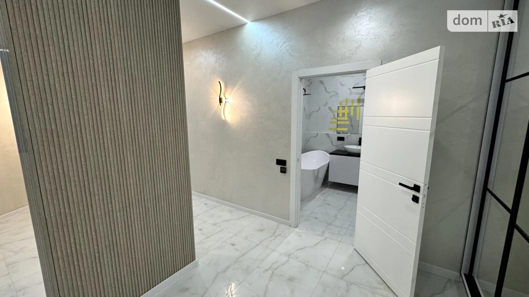 Продається 2-кімнатна квартира 72 кв. м у Києві, вул. Андрія Верхогляда(Драгомирова), 14А - фото 4