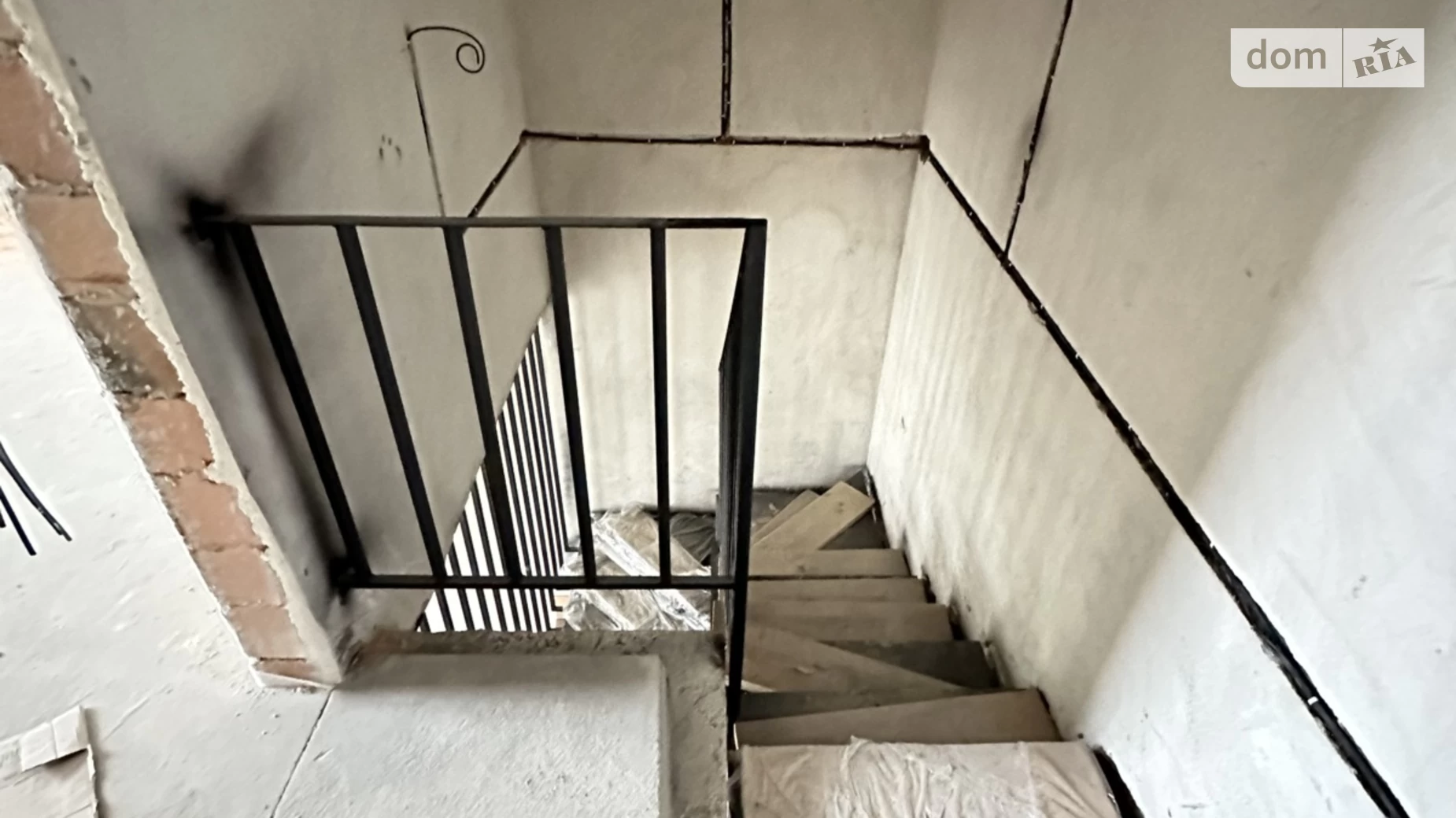 Продается 2-комнатная квартира 80 кв. м в Ивано-Франковске, ул. Виноградная - фото 3