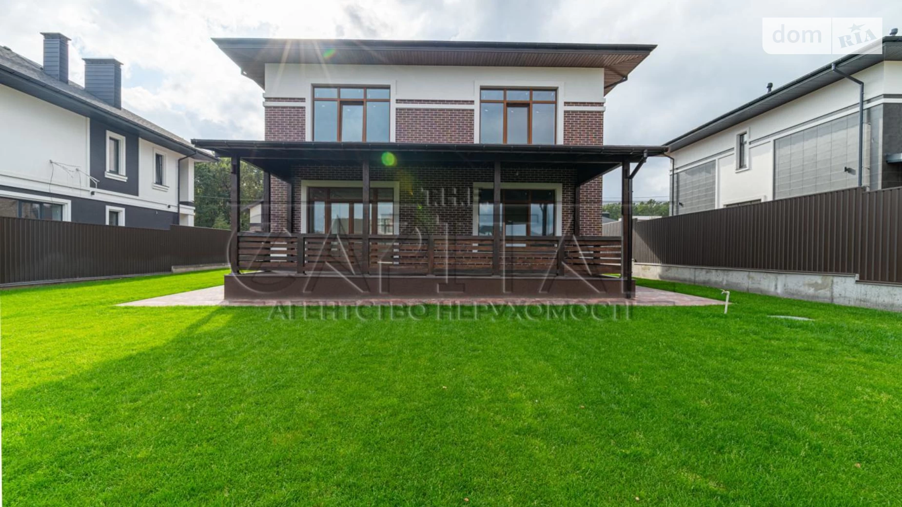Продается дом на 2 этажа 205 кв. м с камином, цена: 280000 $ - фото 5