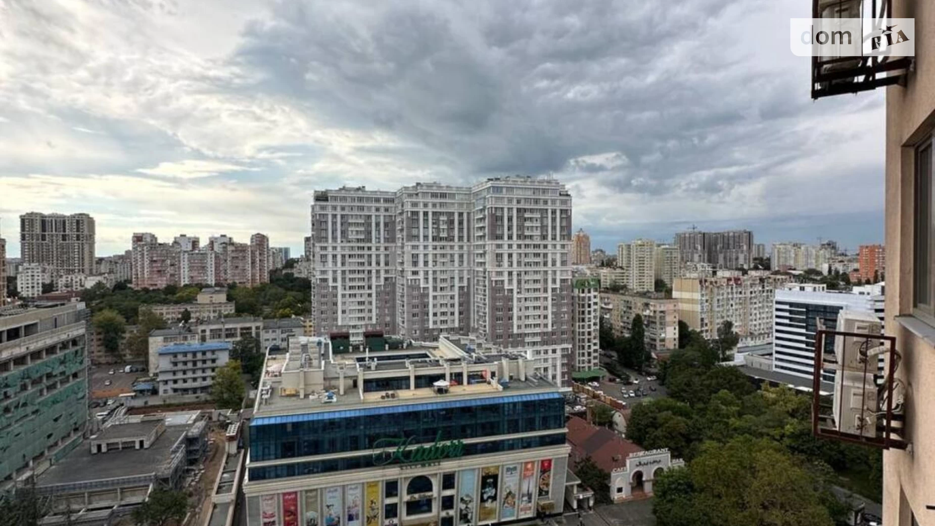 Продается 2-комнатная квартира 63 кв. м в Одессе, ул. Генуэзская, 3А - фото 2