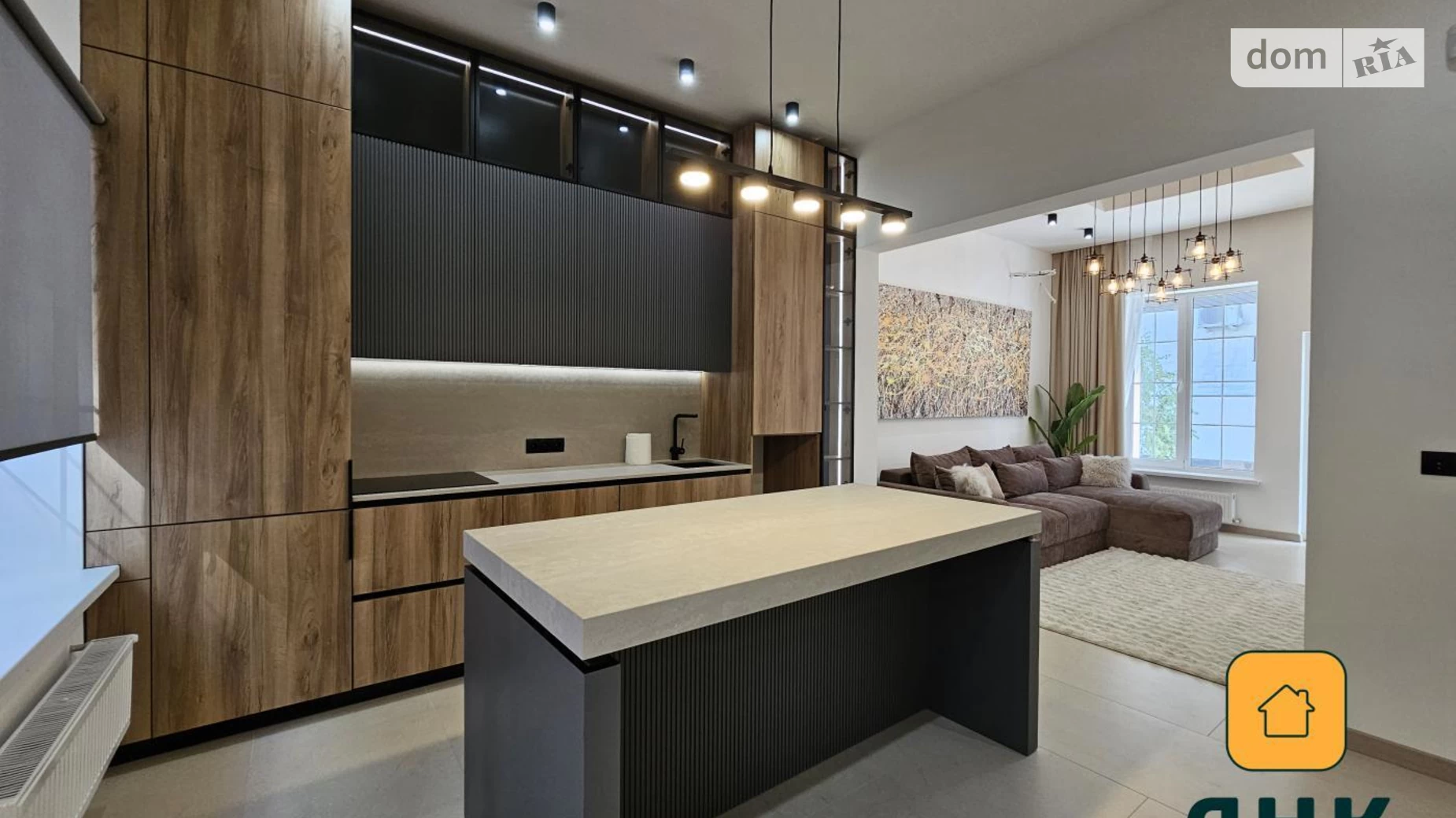 Продается дом на 2 этажа 150 кв. м с бассейном, цена: 750000 $ - фото 2