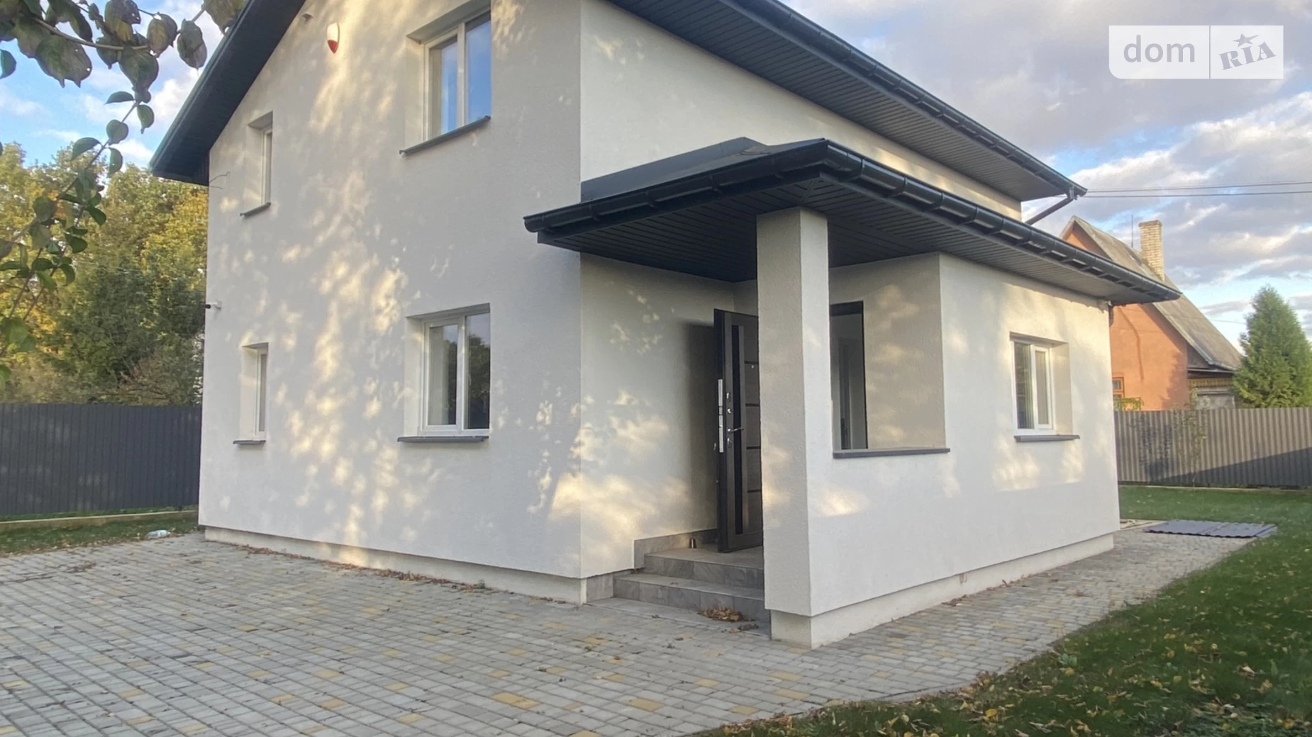 Продается дом на 2 этажа 100 кв. м с камином, цена: 149000 $ - фото 2