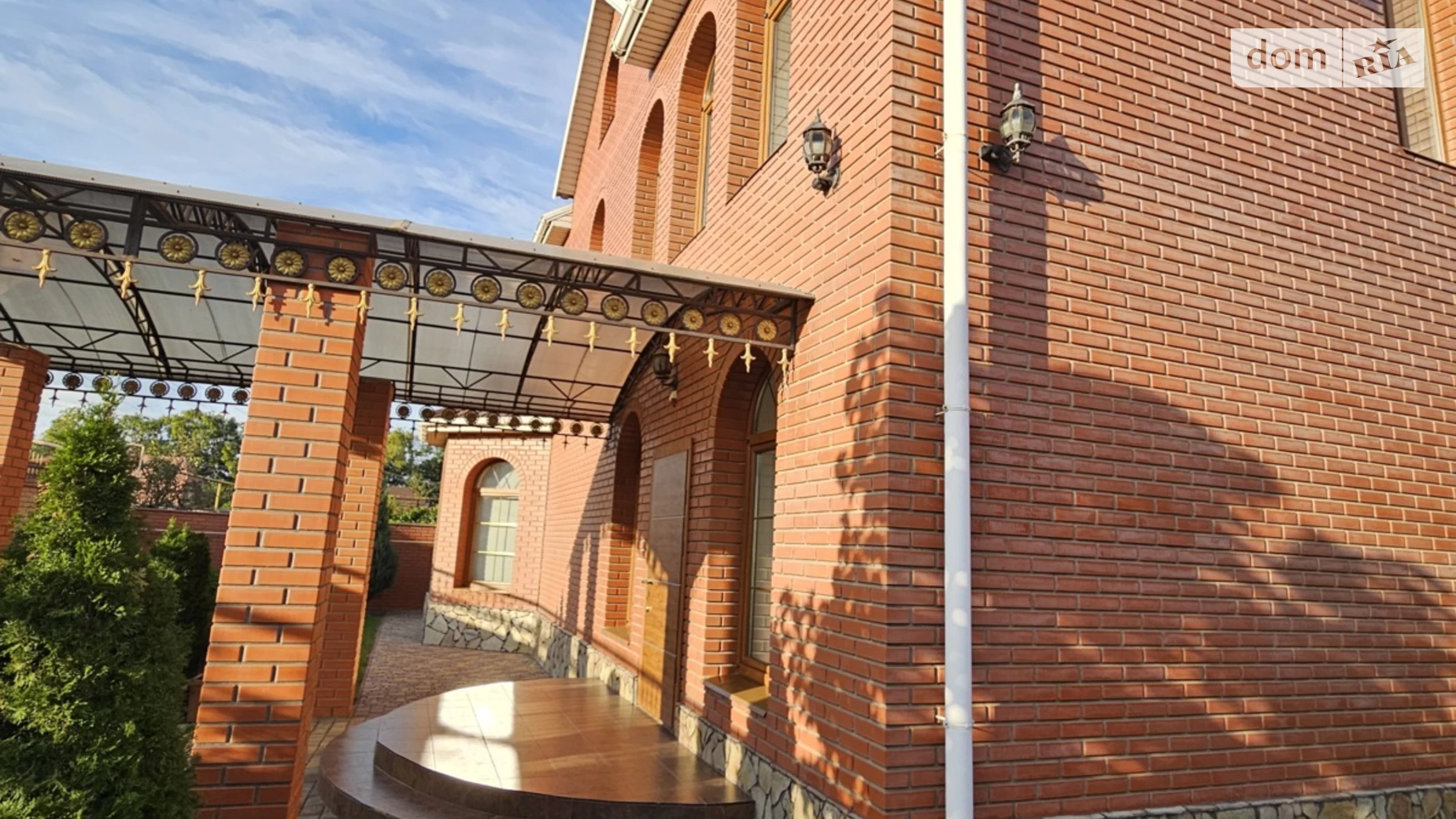 Продається будинок 2 поверховий 267 кв. м з каміном, цена: 350000 $ - фото 2