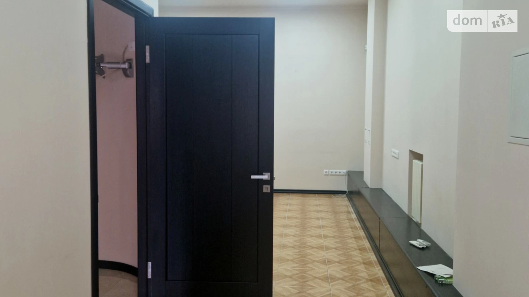 Сдается в аренду офис 58 кв. м в бизнес-центре, цена: 20734 грн - фото 4