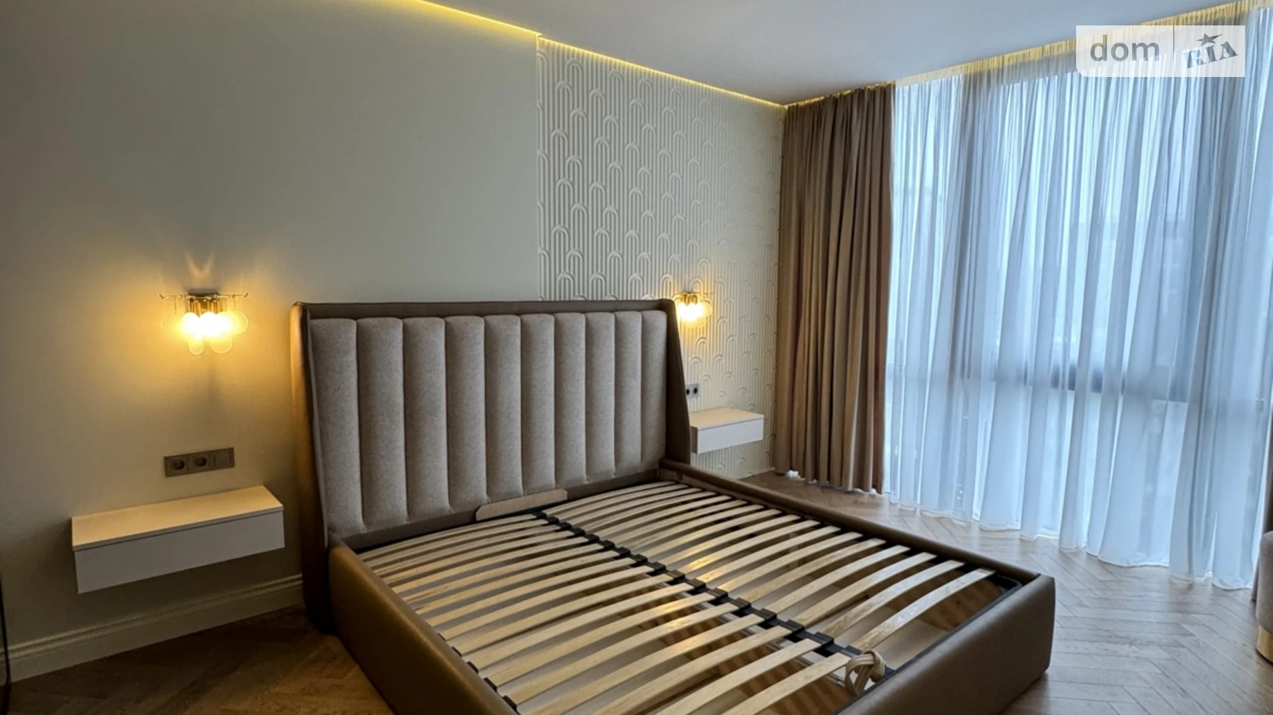 Продается 3-комнатная квартира 97 кв. м в Ужгороде, ул. Николая Бобяка, 1А - фото 3