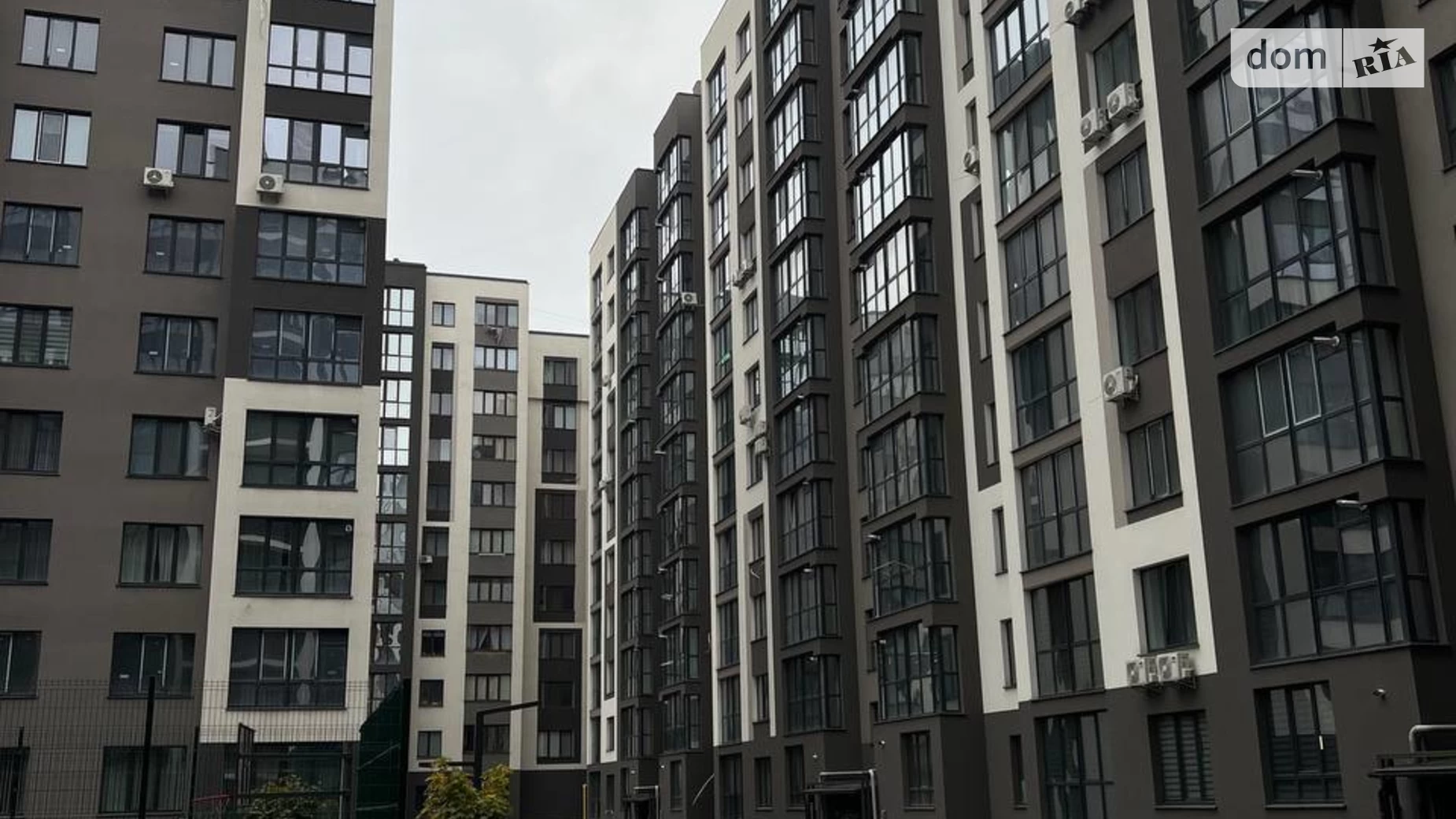 Продається 2-кімнатна квартира 64.8 кв. м у Івано-Франківську, вул. Героїв Миколаєва(Сєченова), 129 - фото 2