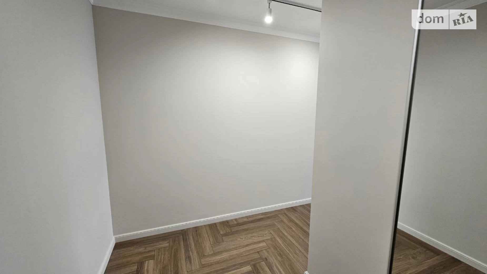 2-комнатная квартира 66.8 кв. м в, цена: 105000 $ - фото 2