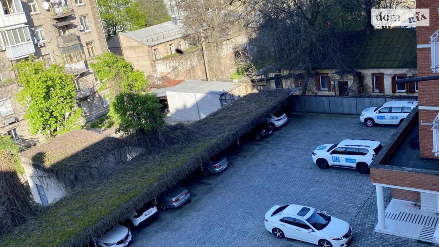 Продается 4-комнатная квартира 99 кв. м в Днепре, цена: 140000 $ - фото 2