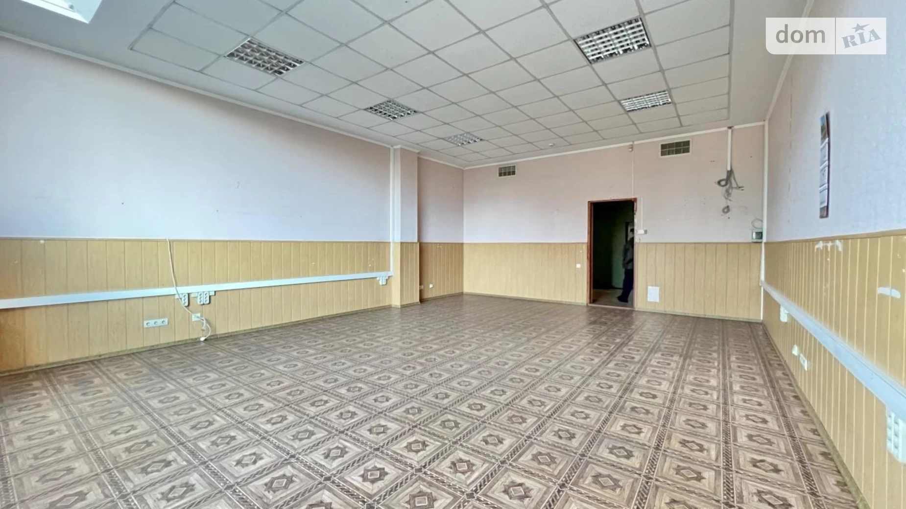 Сдается в аренду помещения свободного назначения 47.3 кв. м в 4-этажном здании, цена: 5676 грн - фото 2