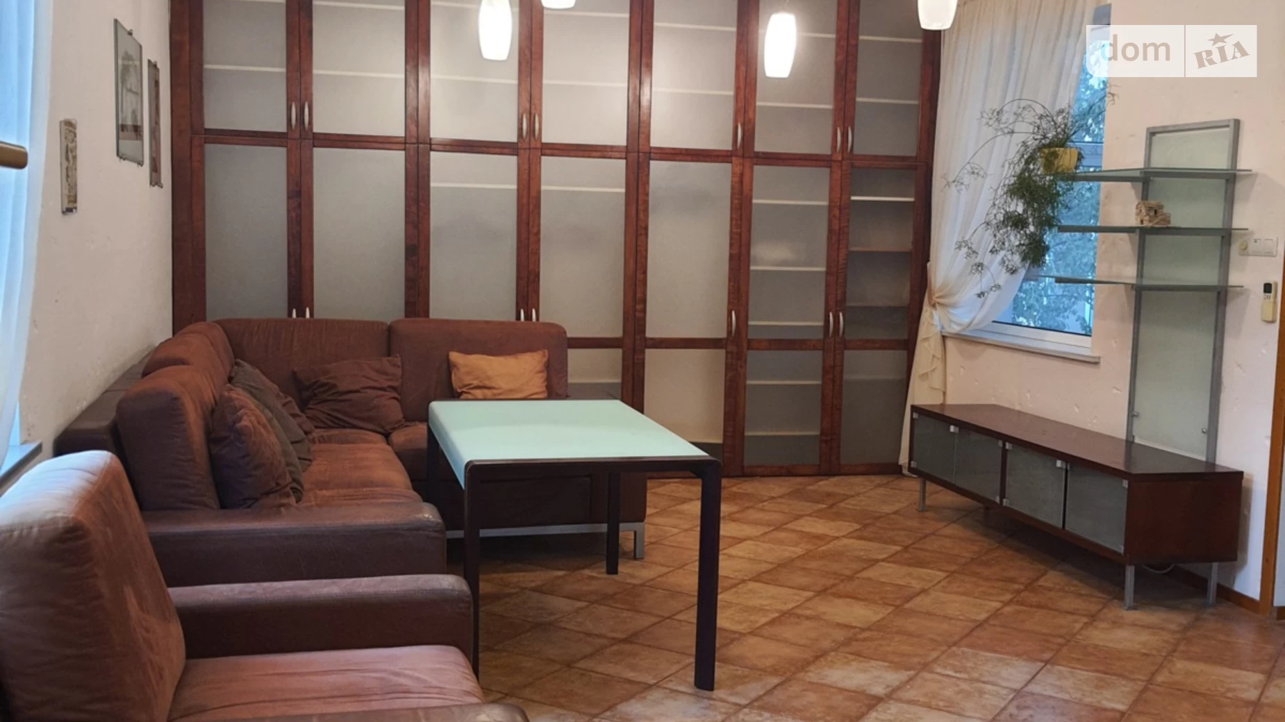 Сдается в аренду дом на 2 этажа 200 кв. м с гаражом, цена: 1200 $ - фото 4