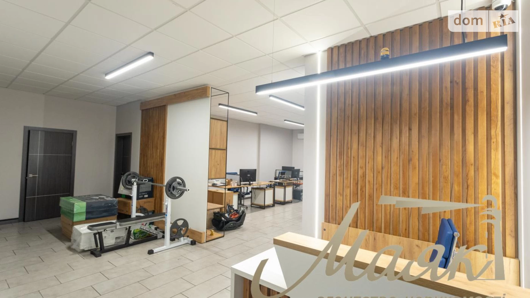 Продается офис 200 кв. м в бизнес-центре, цена: 410000 $ - фото 3
