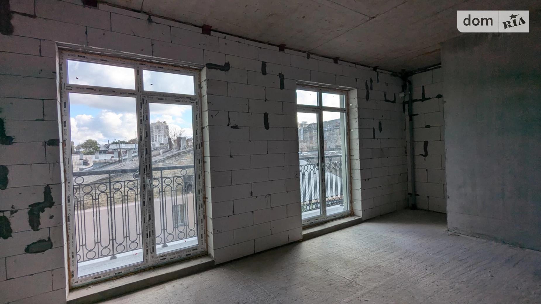Продається 1-кімнатна квартира 54.3 кв. м у Одесі, вул. Гімназична, 13 - фото 2