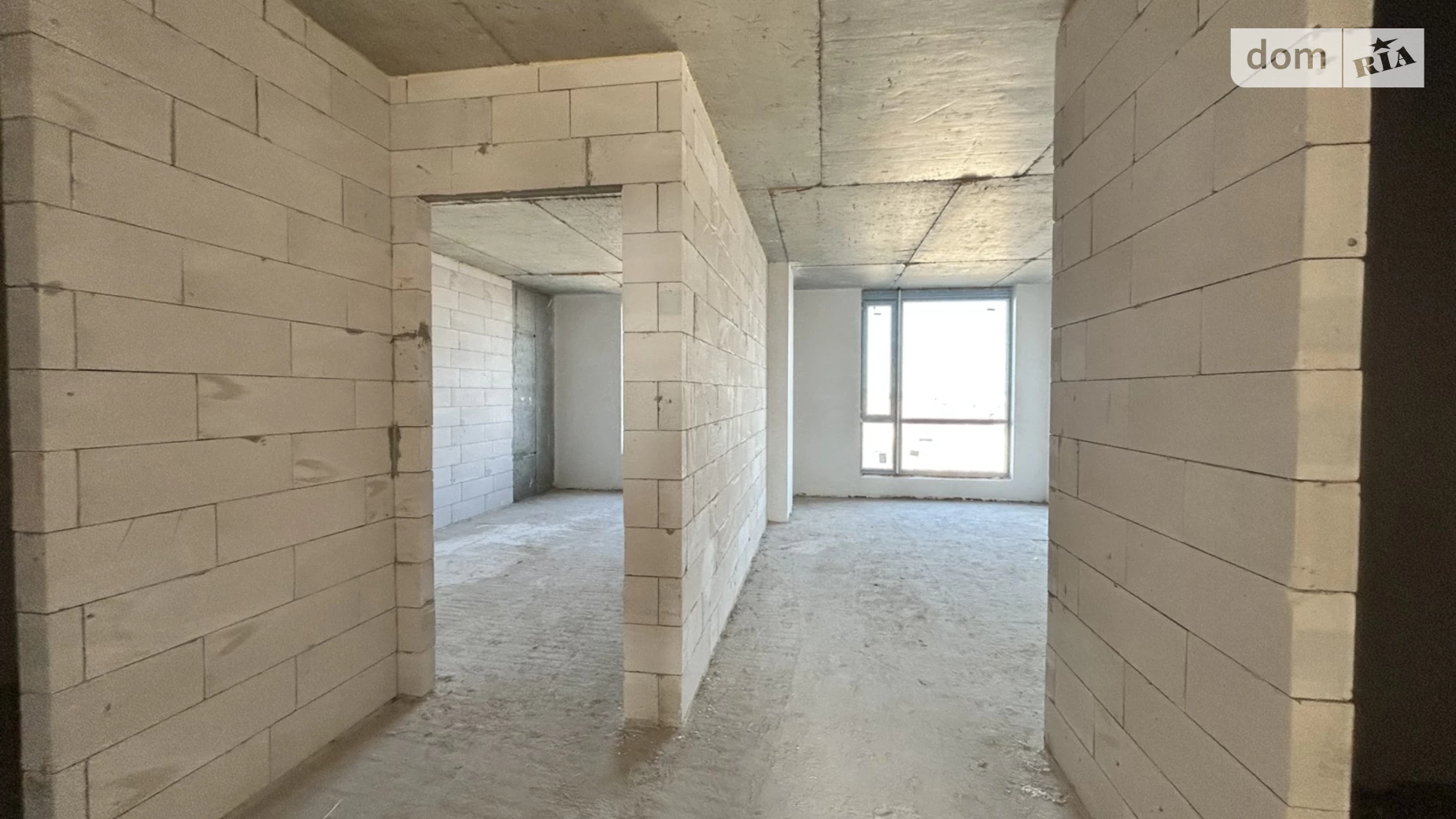 Продается 2-комнатная квартира 73 кв. м в Ивано-Франковске, ул. Ленкавского, 34/1 - фото 3