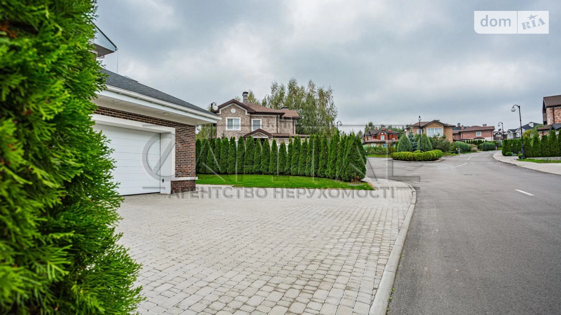 Сдается в аренду дом на 2 этажа 286 кв. м с балконом, цена: 3800 $ - фото 3