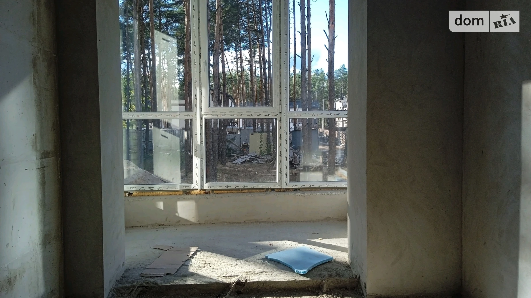 Продается 1-комнатная квартира 38 кв. м в Гостомеле, ул. Соборная, 1 - фото 2