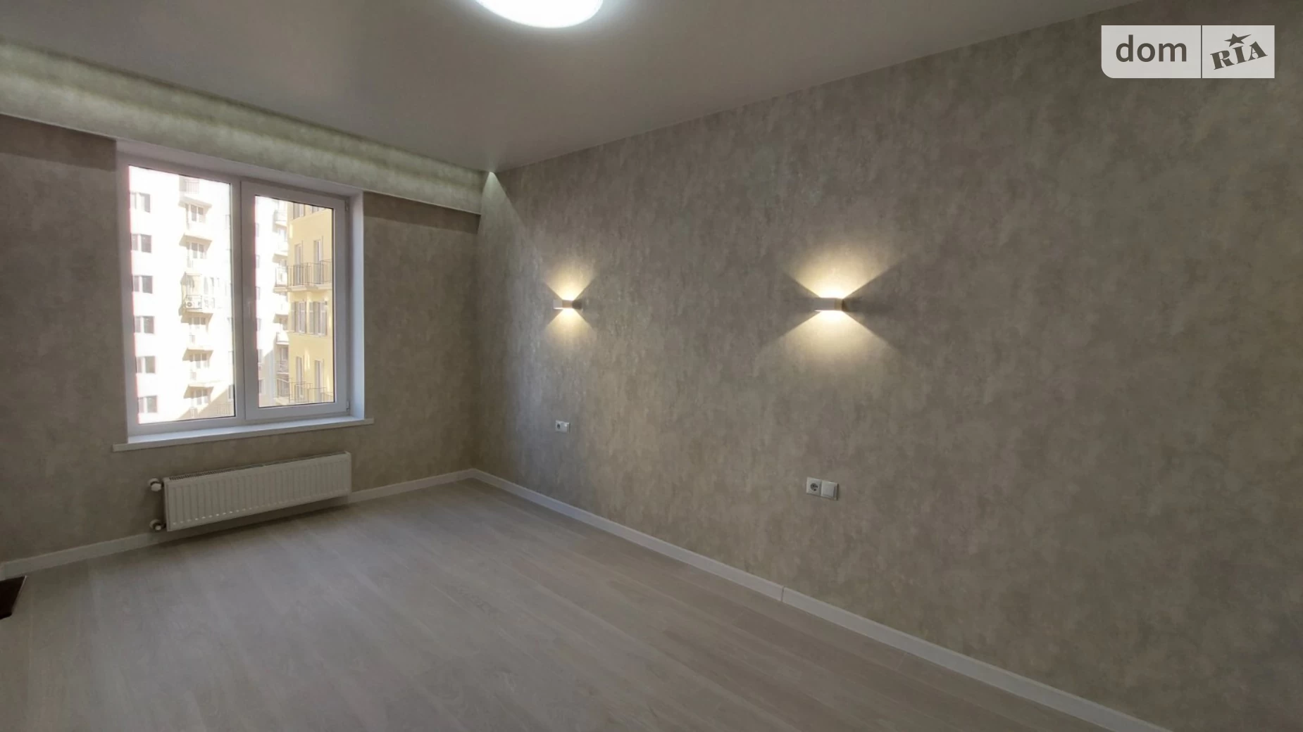 Продается 1-комнатная квартира 36 кв. м в Одессе, ул. Инглези, 2 корпус 6 - фото 2