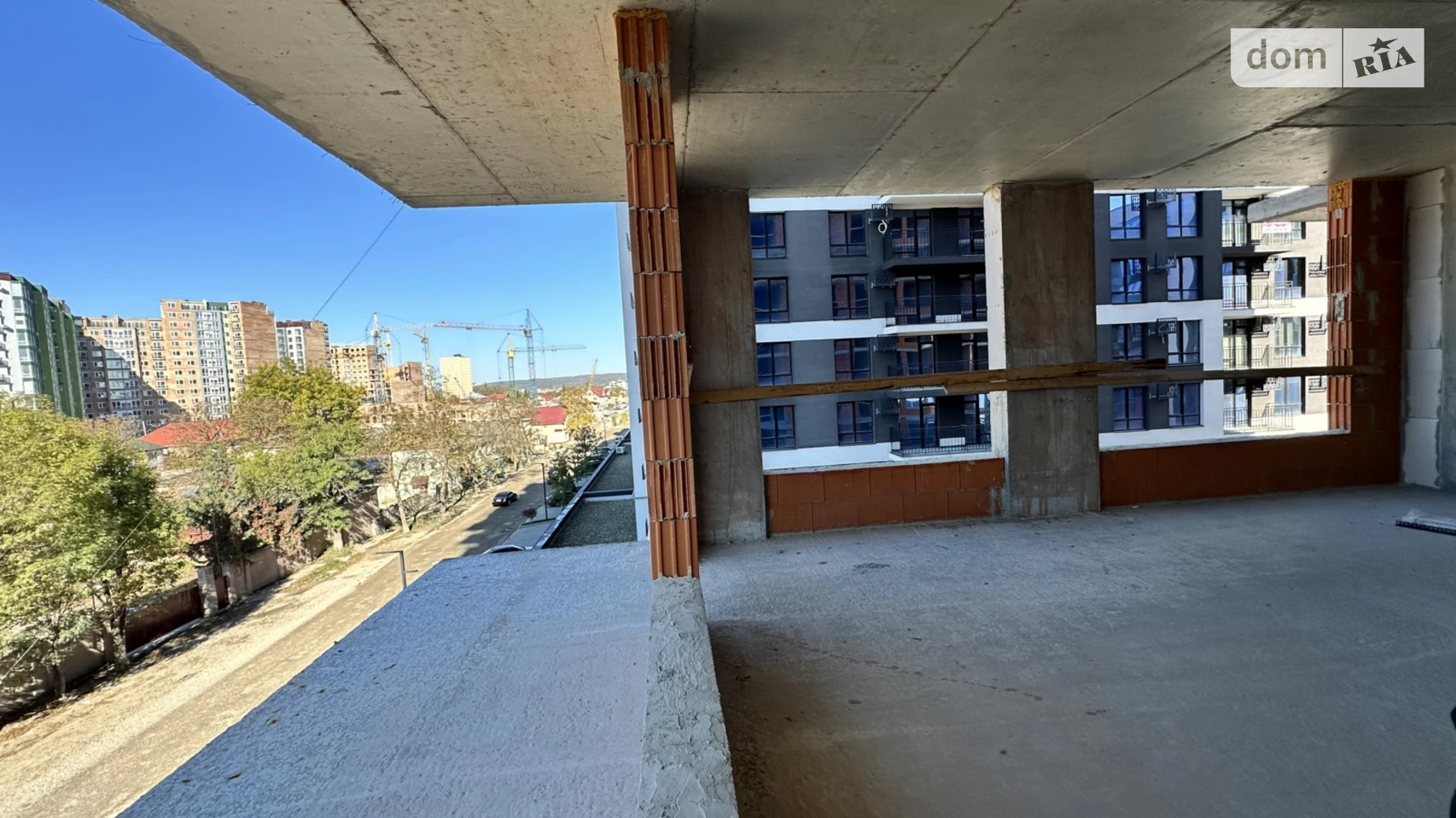 Продается 3-комнатная квартира 85 кв. м в Ивано-Франковске, ул. Крайковского, 11 - фото 3