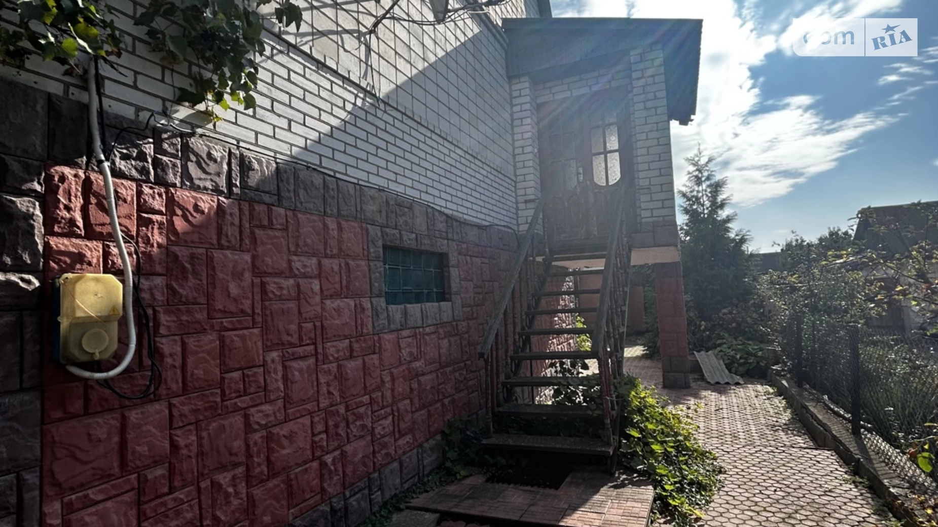 Продается дом на 2 этажа 203 кв. м с баней/сауной, цена: 49000 $ - фото 3