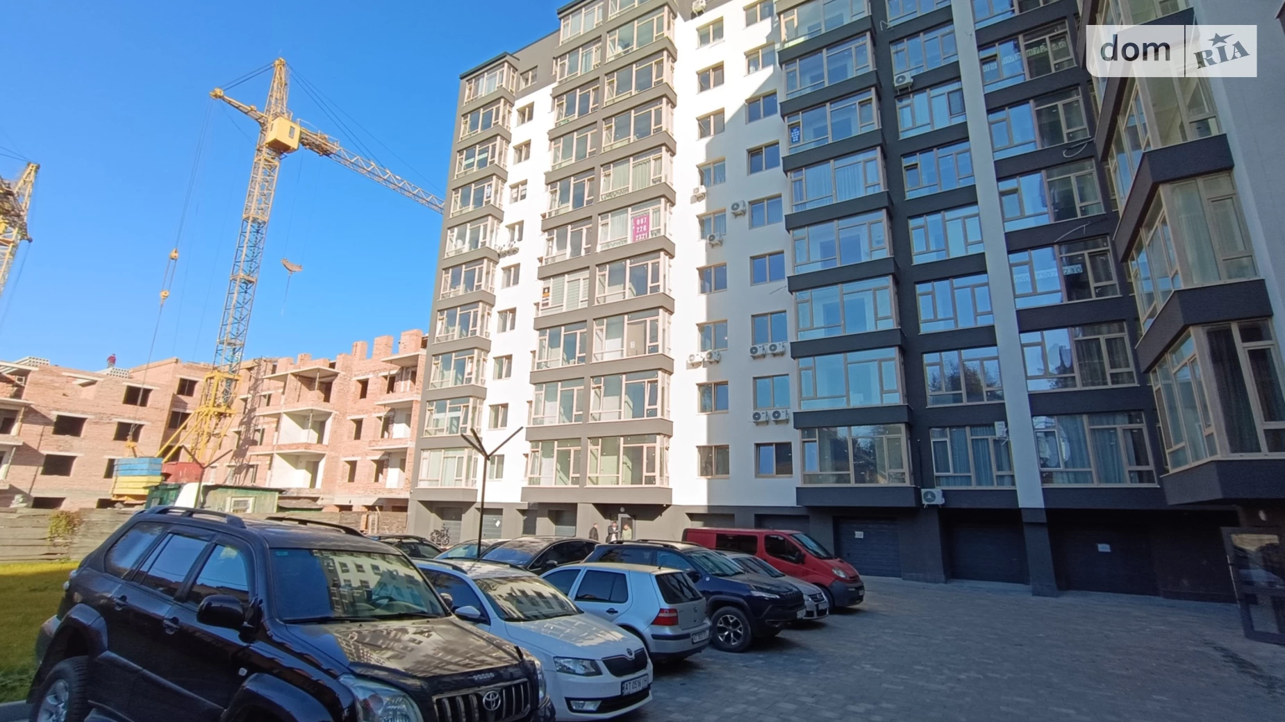 Продается 2-комнатная квартира 66 кв. м в Ивано-Франковске, ул. Волошина Августина, 2Б - фото 3