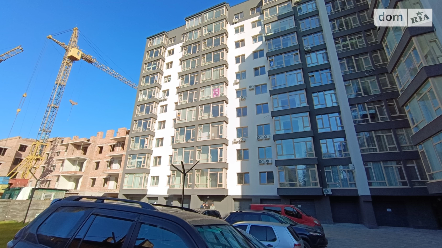 Продается 2-комнатная квартира 65 кв. м в Ивано-Франковске, ул. Волошина Августина - фото 2