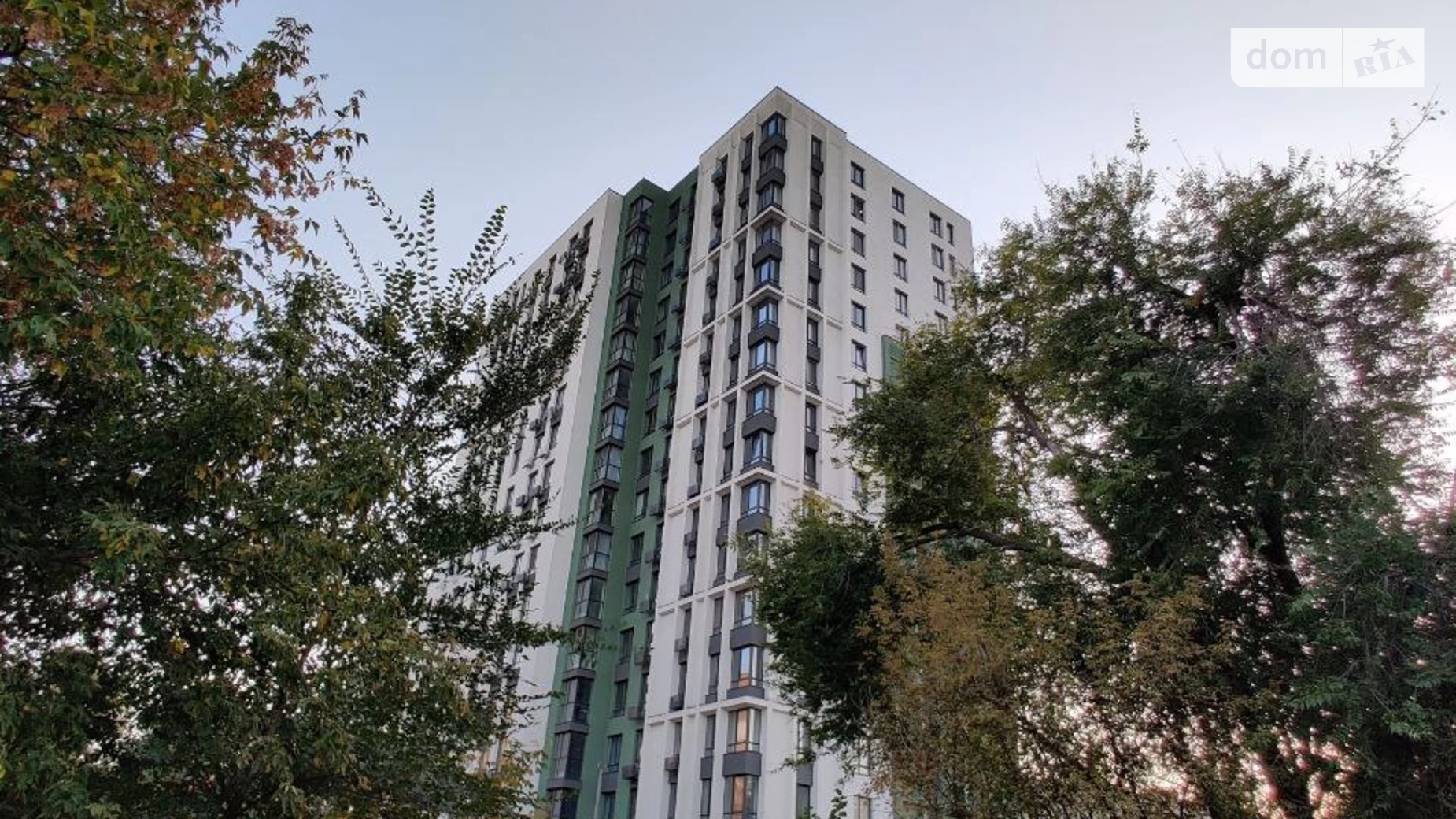 Продается 1-комнатная квартира 42 кв. м в Днепре, ул. Космическая, 5 - фото 2