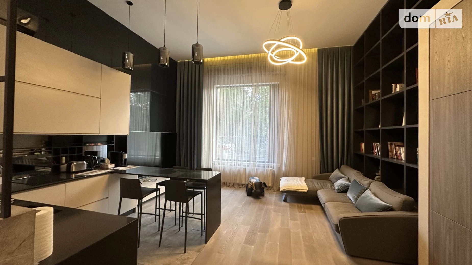 Продається 1-кімнатна квартира 75 кв. м у Одесі, бул. Французький, 85/5 - фото 2