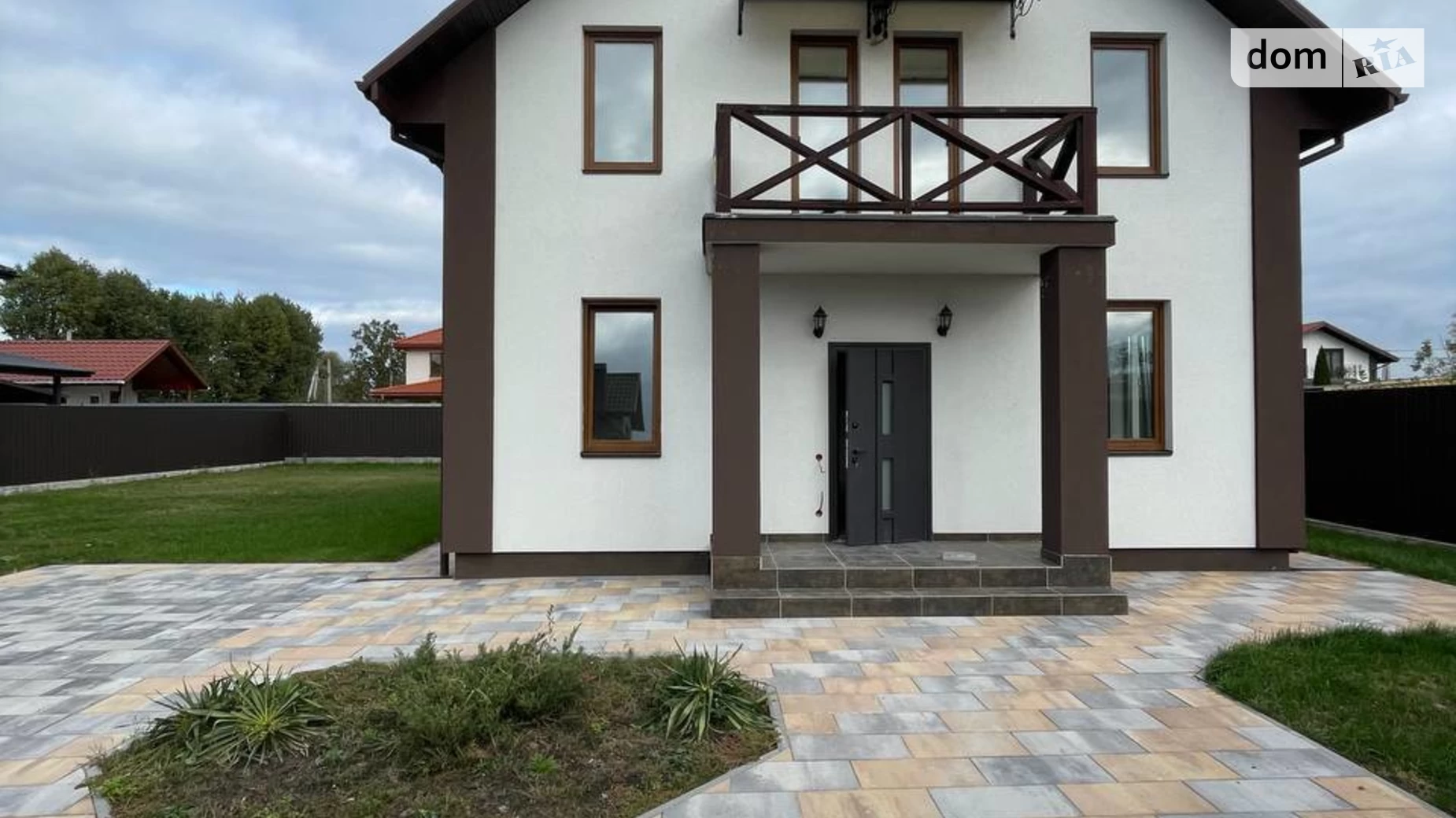 Продается дом на 2 этажа 160 кв. м с камином, цена: 145000 $ - фото 2