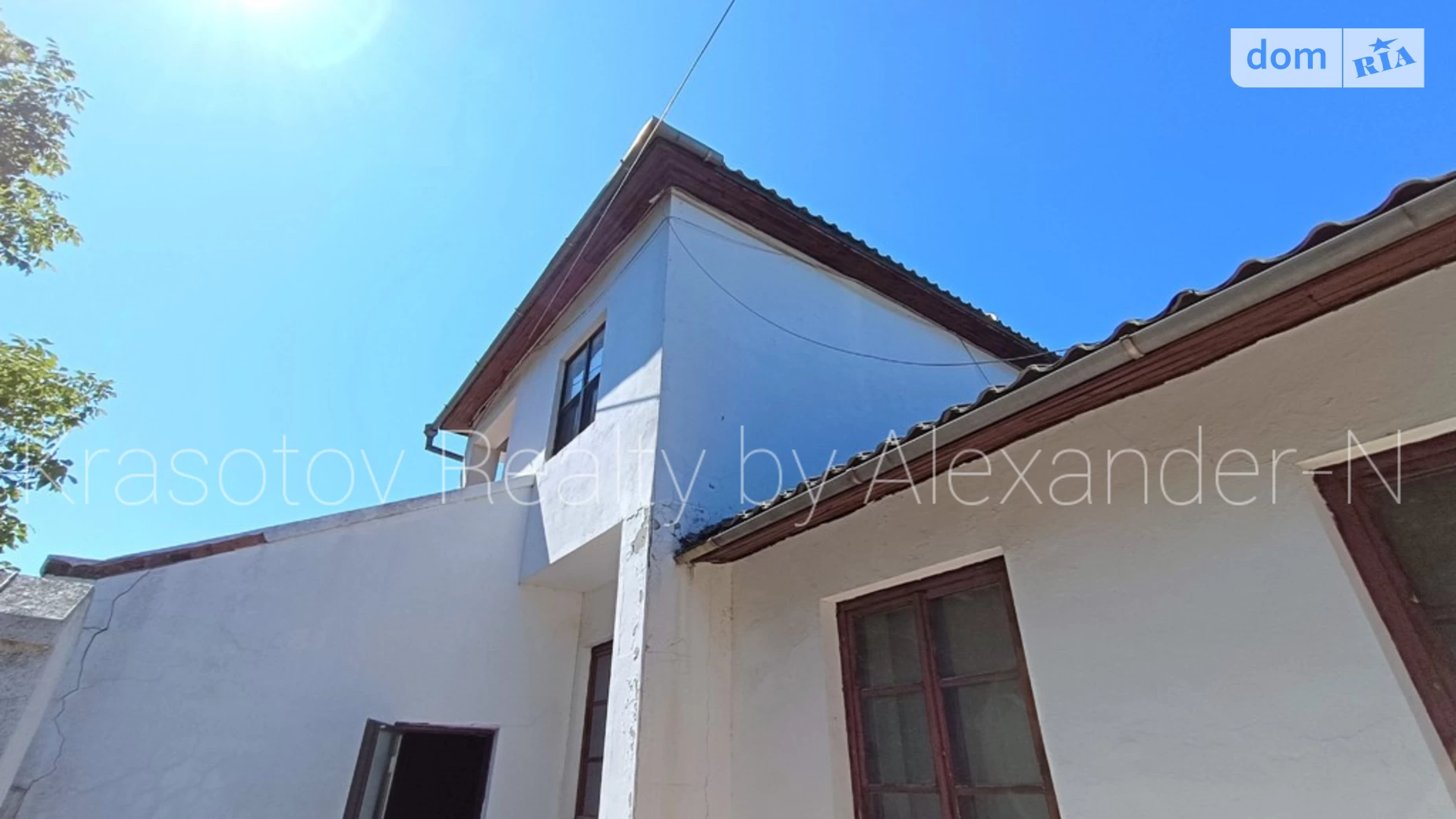 Продается дом на 2 этажа 380 кв. м с камином, цена: 220000 $ - фото 3