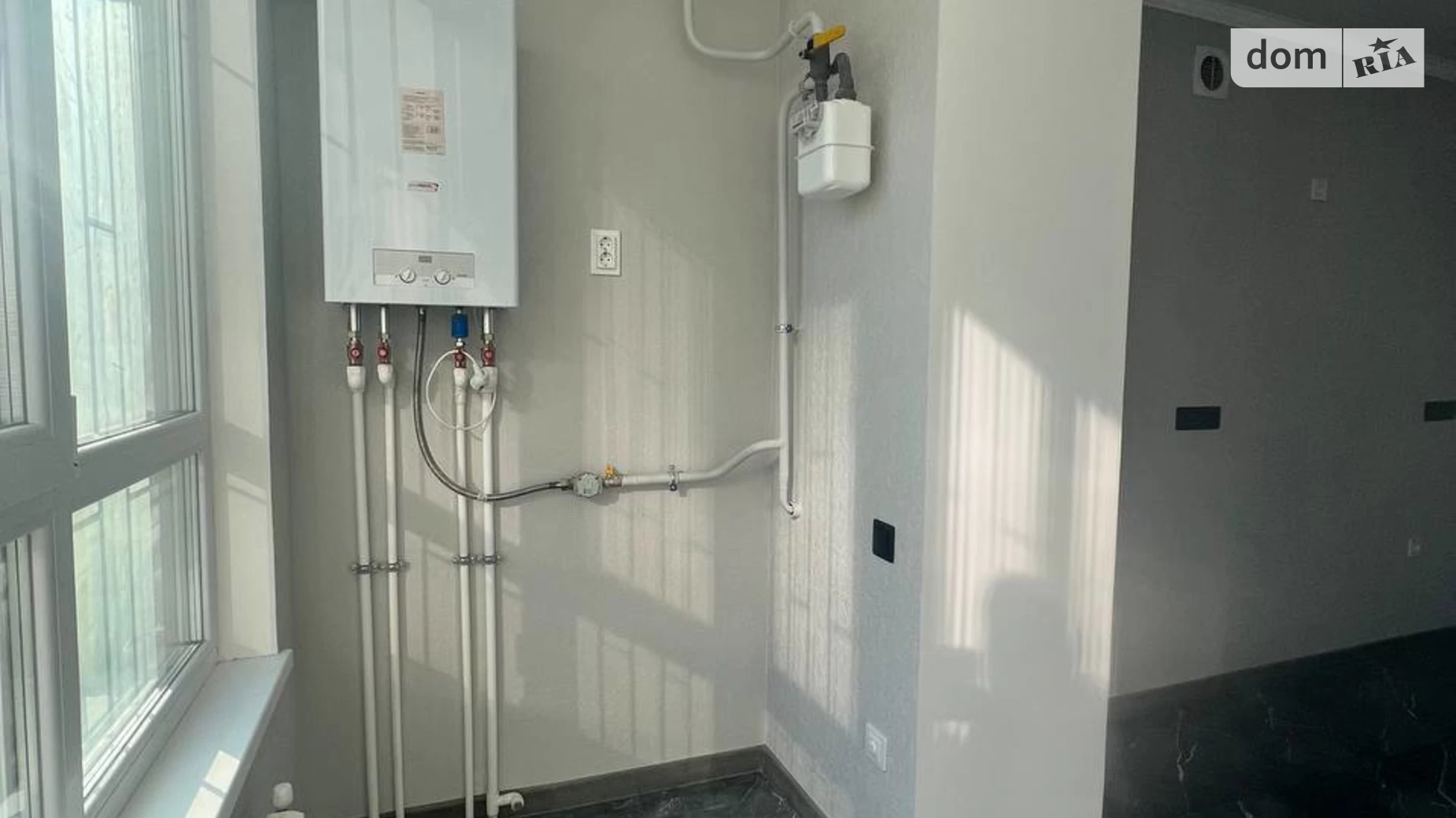 Продается 2-комнатная квартира 64.2 кв. м в, цена: 85000 $ - фото 2