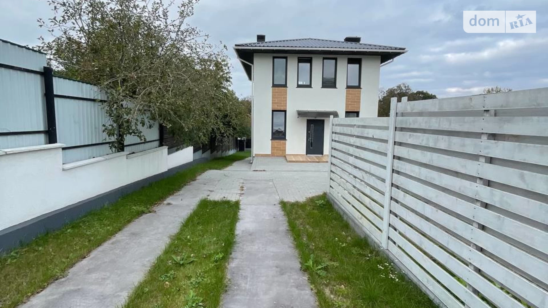 Продается дом на 2 этажа 160 кв. м с садом, цена: 145000 $ - фото 4