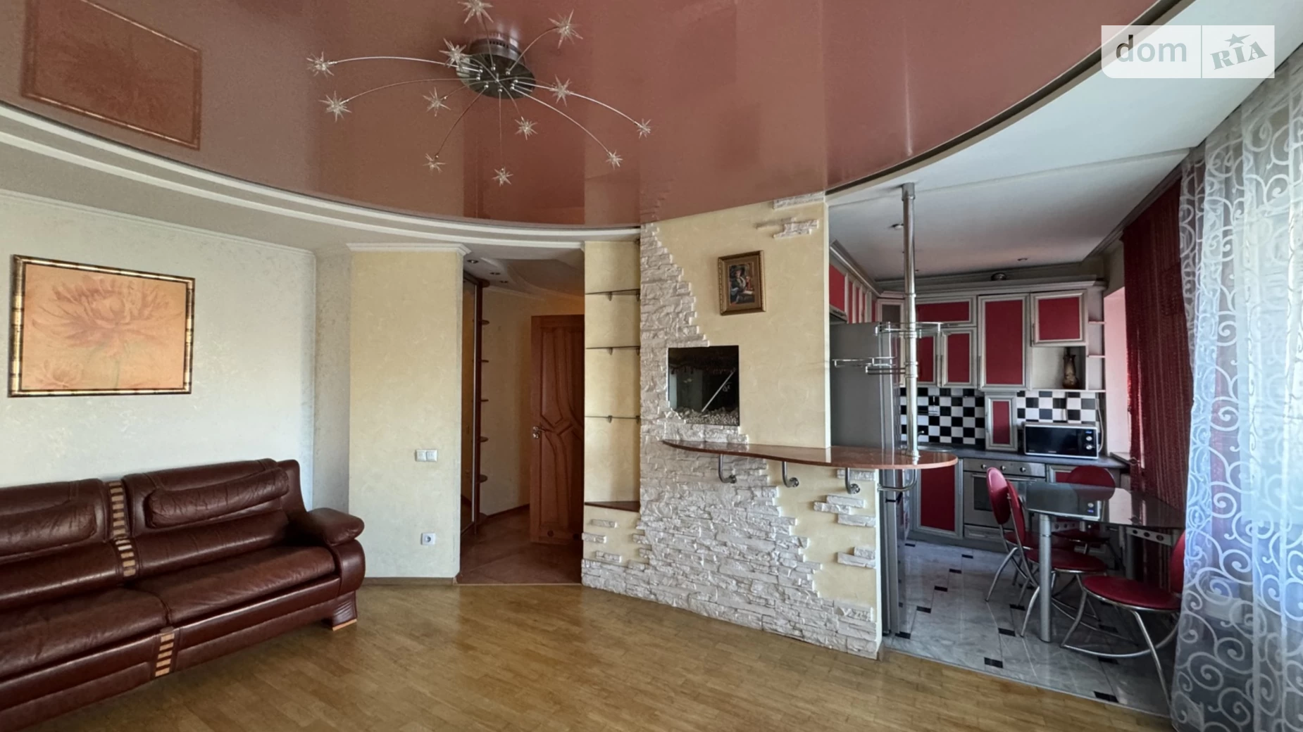 Продается 2-комнатная квартира 65 кв. м в Ровно, ул. Парковая - фото 2
