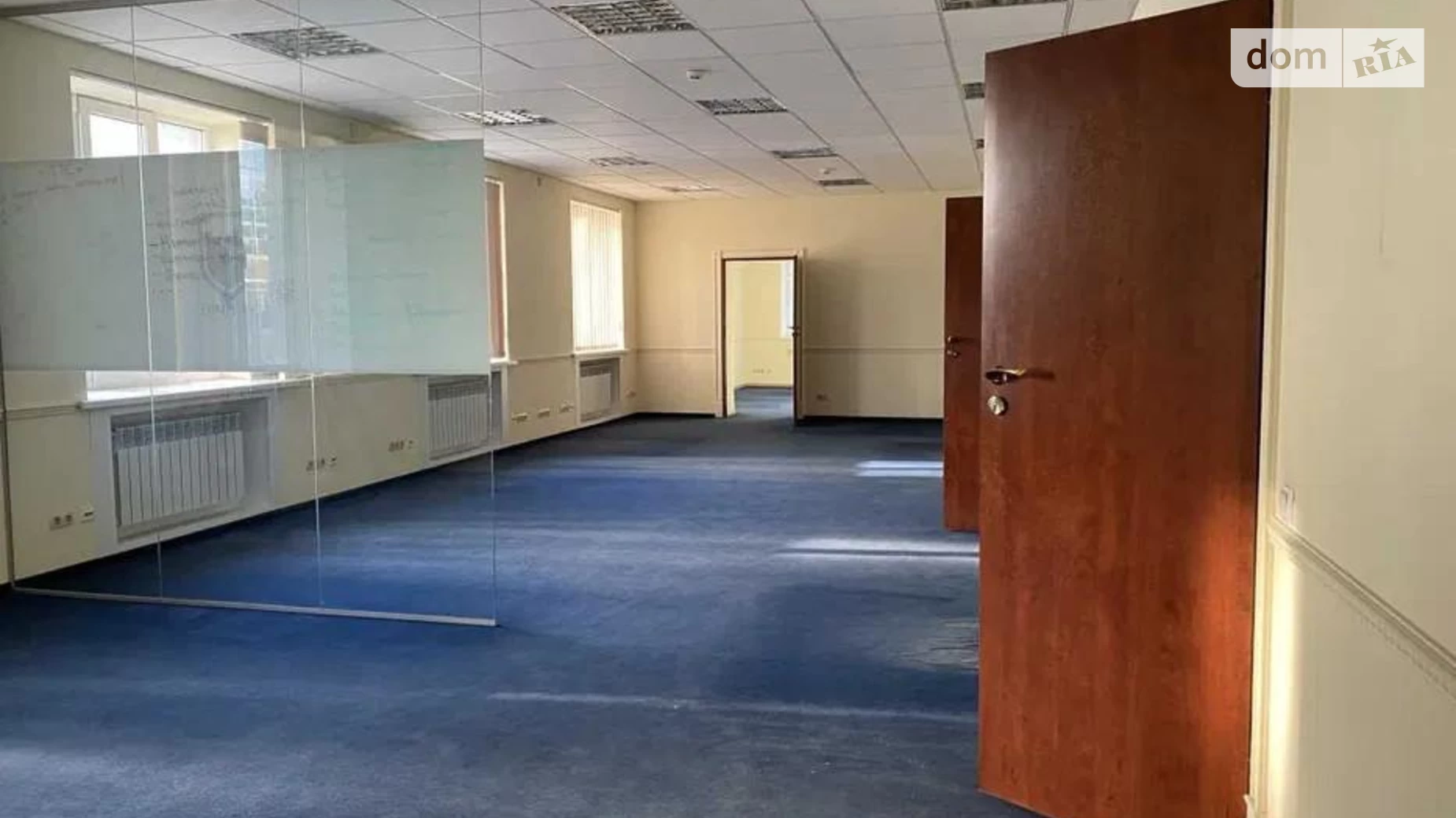 Сдается в аренду офис 190 кв. м в бизнес-центре, цена: 2850 $ - фото 4