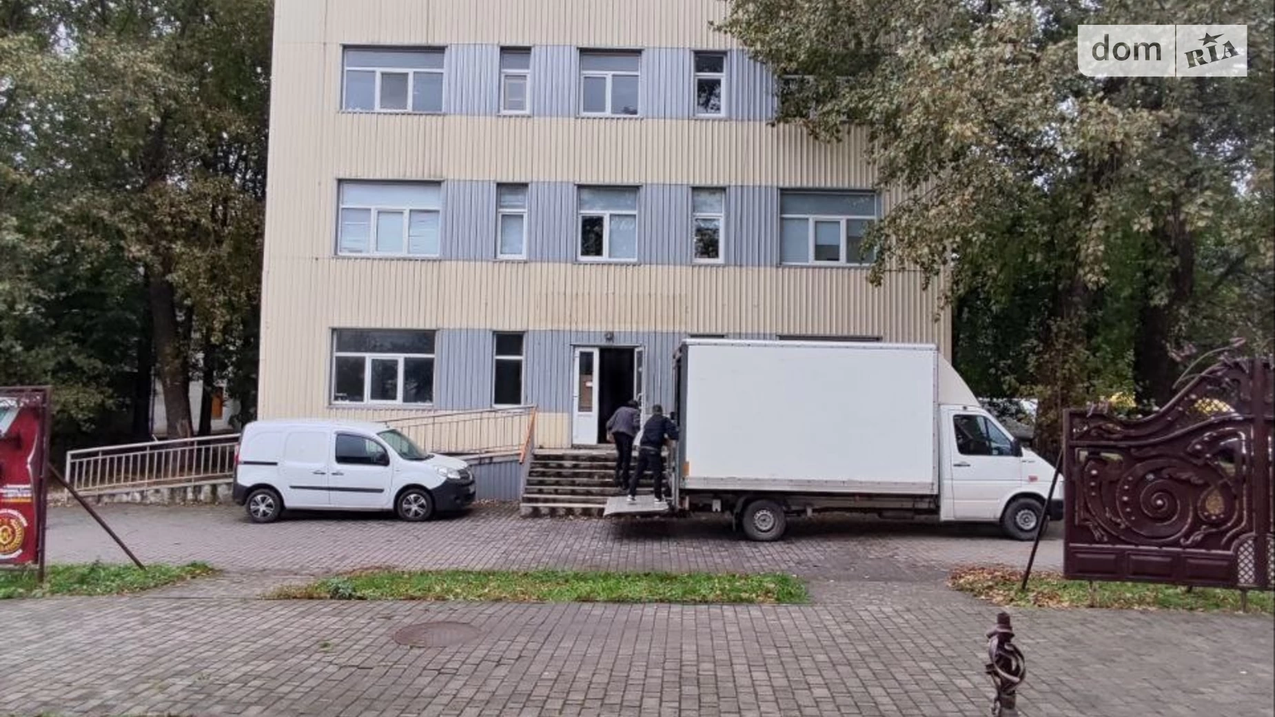 Сдается в аренду помещения свободного назначения 75 кв. м в 3-этажном здании, цена: 18750 грн - фото 2