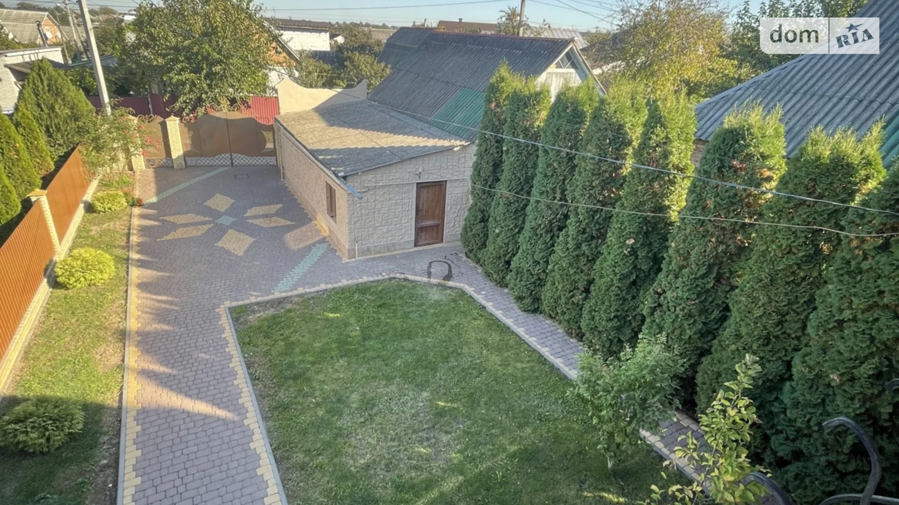 Продается дом на 2 этажа 125 кв. м с садом, цена: 125000 $ - фото 2