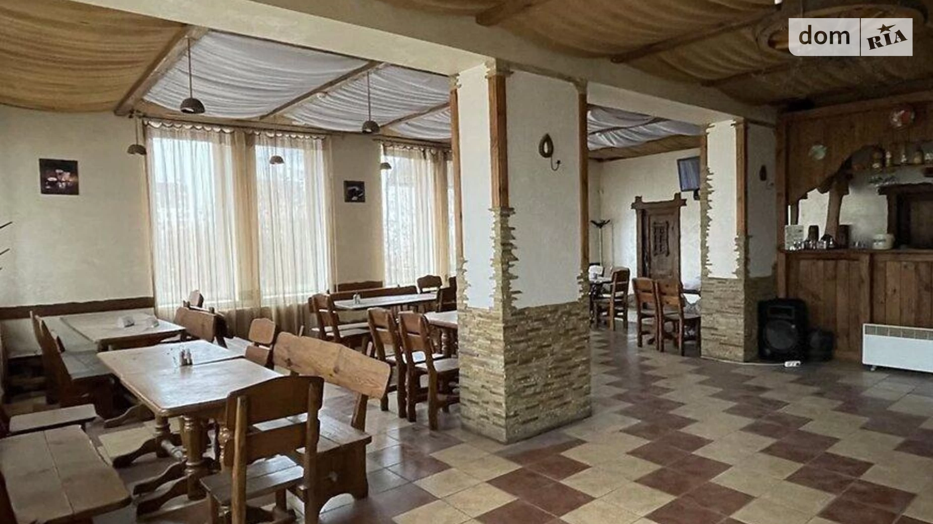Продається об'єкт сфери послуг 540 кв. м в 3-поверховій будівлі, цена: 360000 $ - фото 2