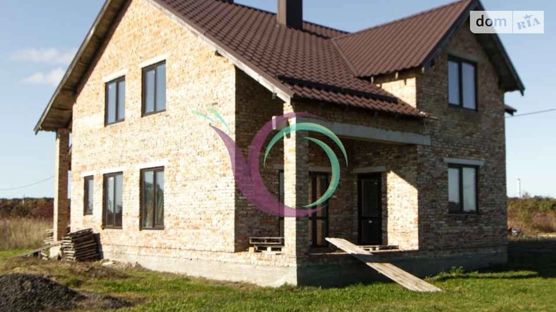 Продается дом на 2 этажа 280 кв. м с террасой, цена: 75000 $ - фото 2