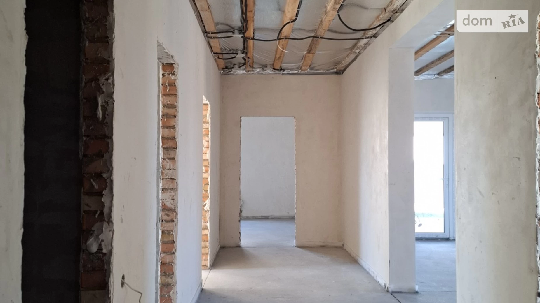 Продається одноповерховий будинок 115 кв. м з гаражем, цена: 105000 $ - фото 3