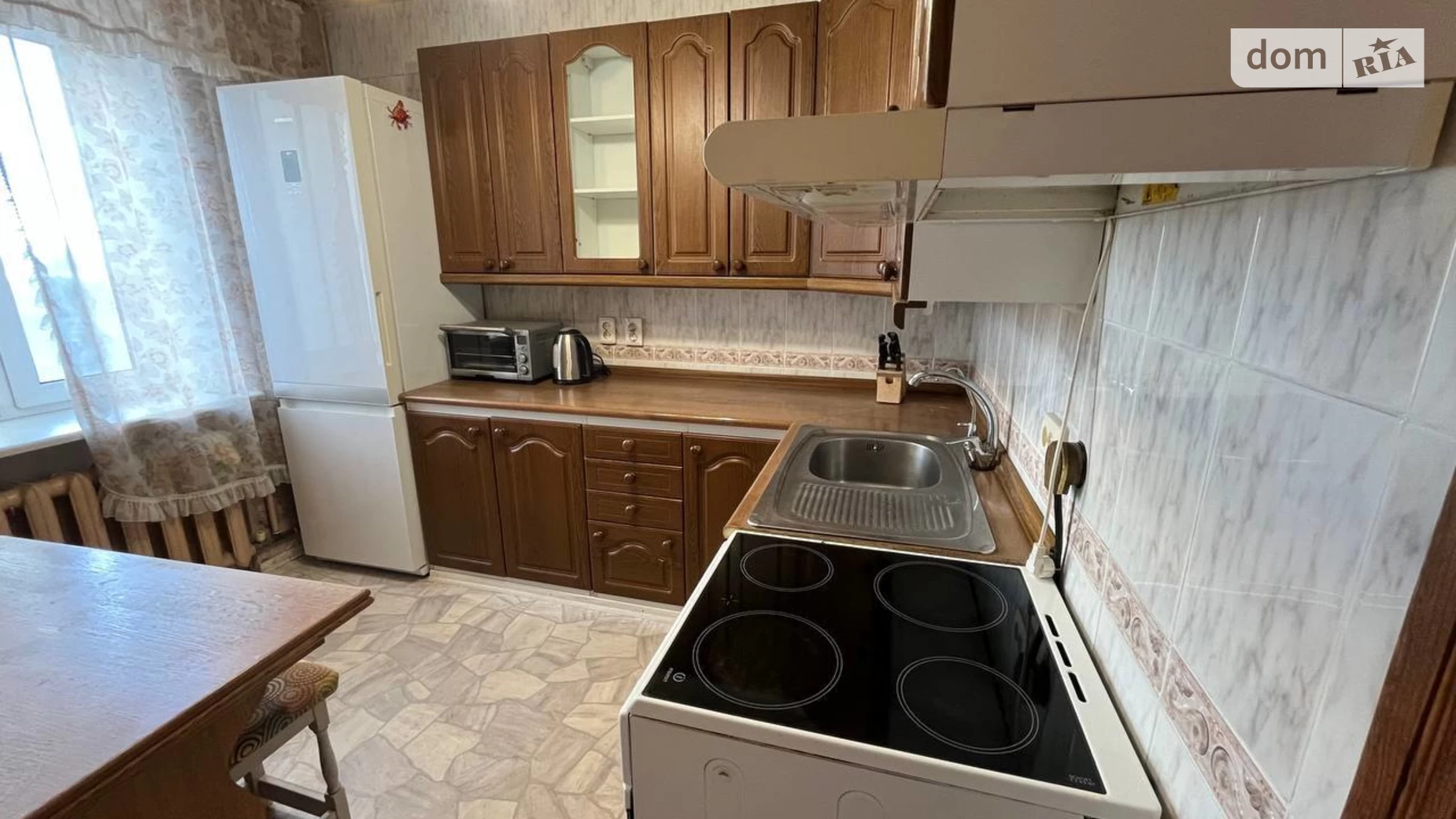 Продается 3-комнатная квартира 68.9 кв. м в Днепре, цена: 42000 $ - фото 2