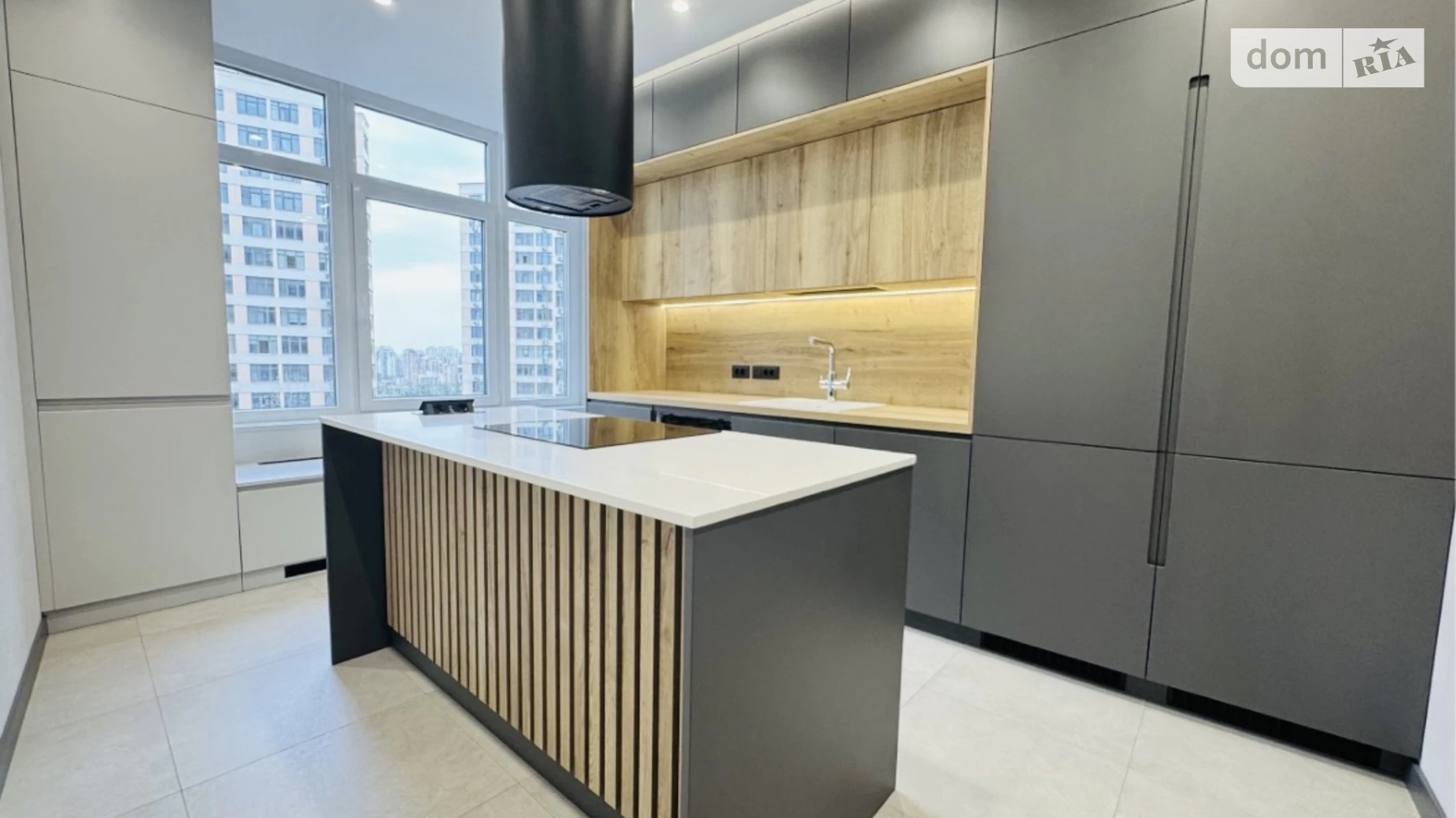 Продается 3-комнатная квартира 108 кв. м в Одессе, ул. Валерия Самофалова, 16А/2 - фото 3