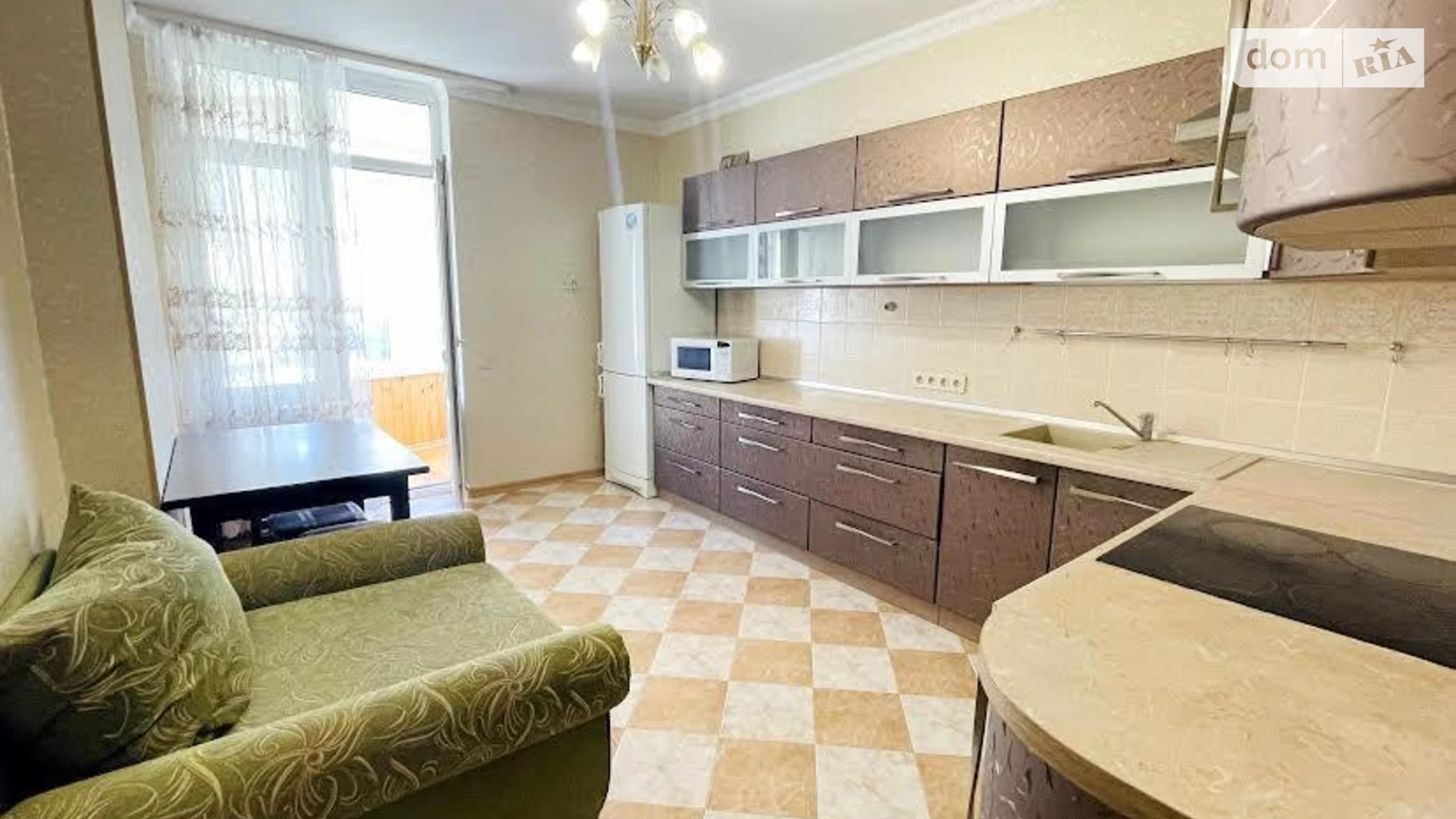 Продается 1-комнатная квартира 53.3 кв. м в Киеве, ул. Анны Ахматовой, 34 - фото 2