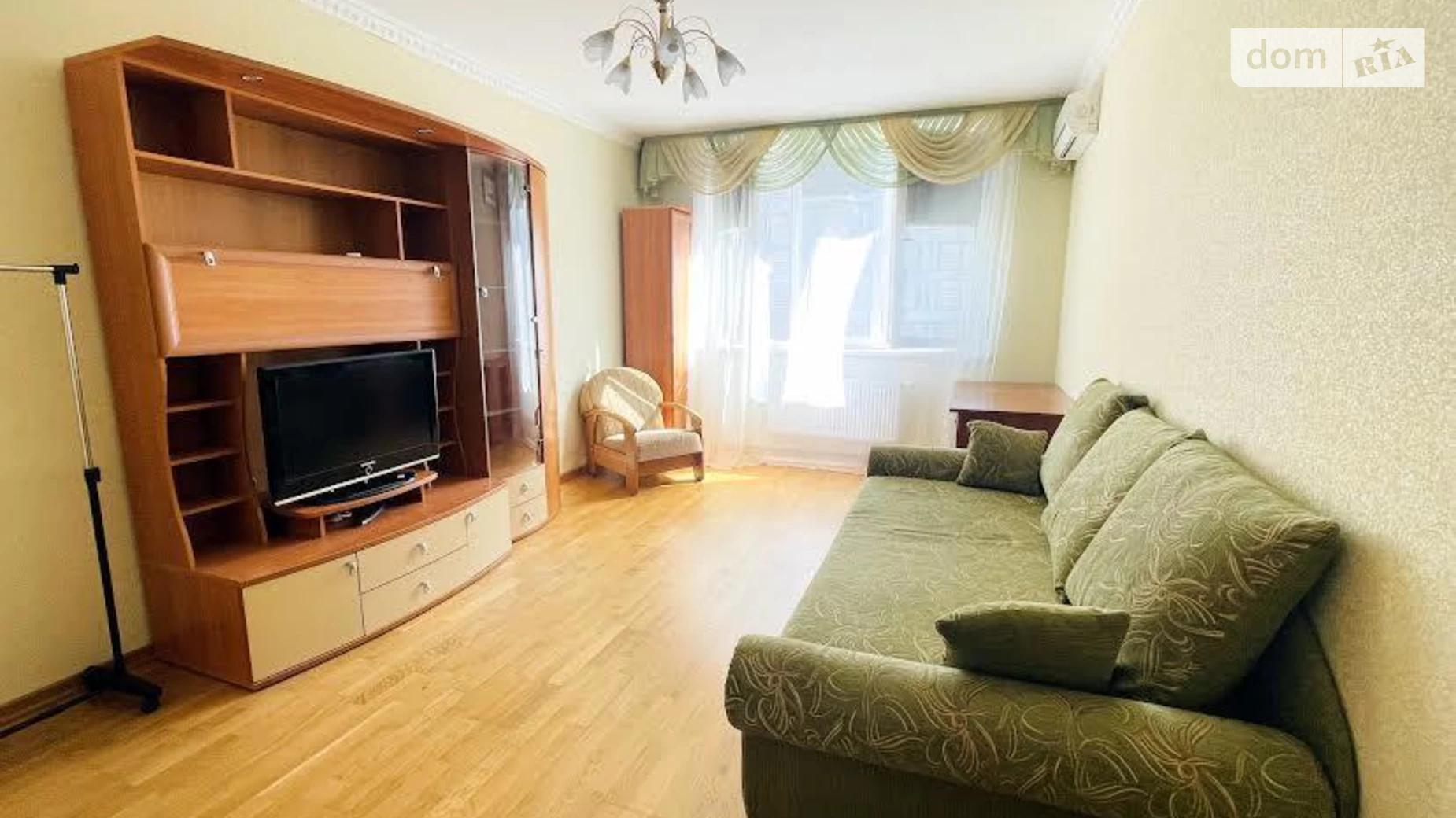 Продается 1-комнатная квартира 53.3 кв. м в Киеве, ул. Анны Ахматовой, 34 - фото 5